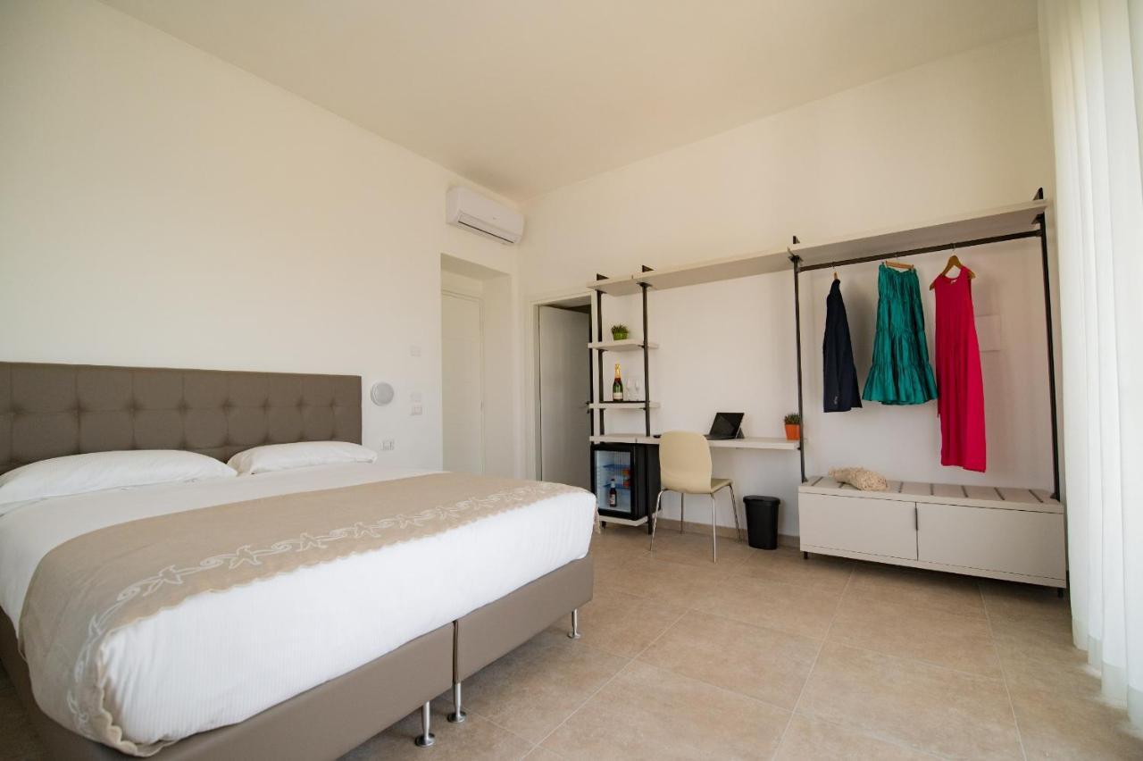 Double or Twin Room Sea View