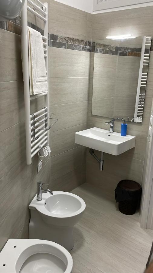 Single Room Private Bathroom