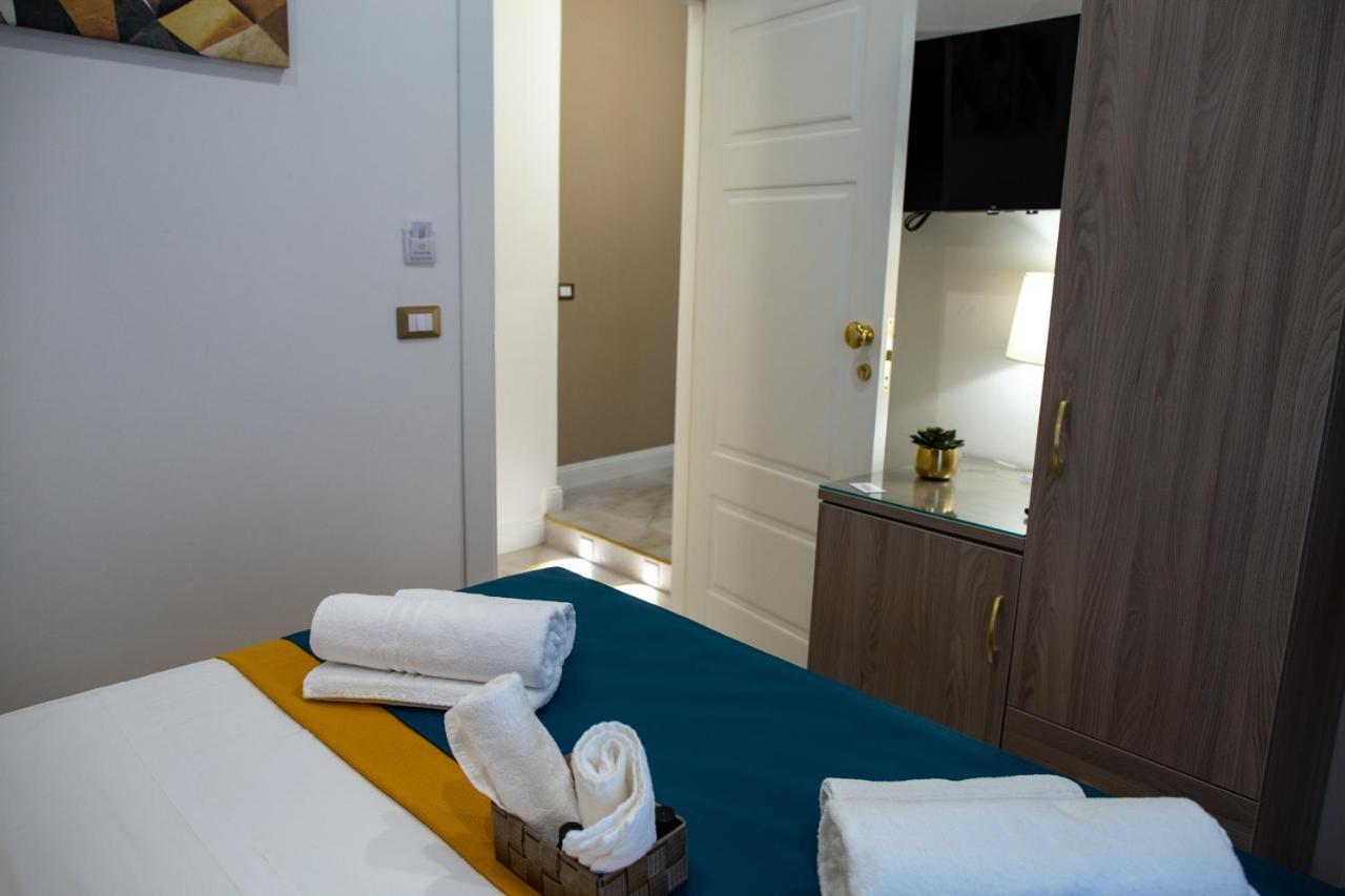 Double Room with Private Bathroom,1467436415:JPEG