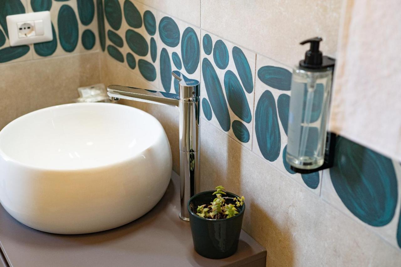 Double or Twin Room Bathroom