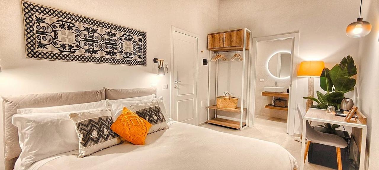 Double Room with Private Bathroom,1469216642:JPEG