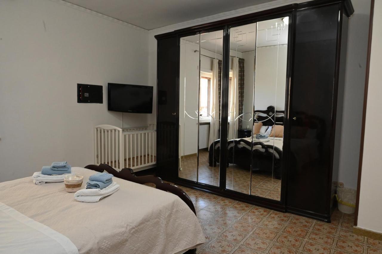 Camera Matrimoniale Standard con Bagno in Comune