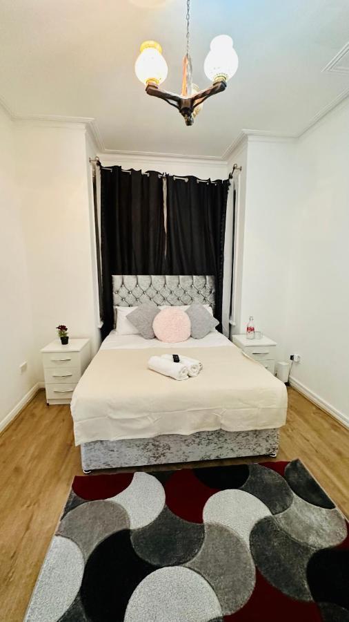 Habitación con baño compartido - Cama grande