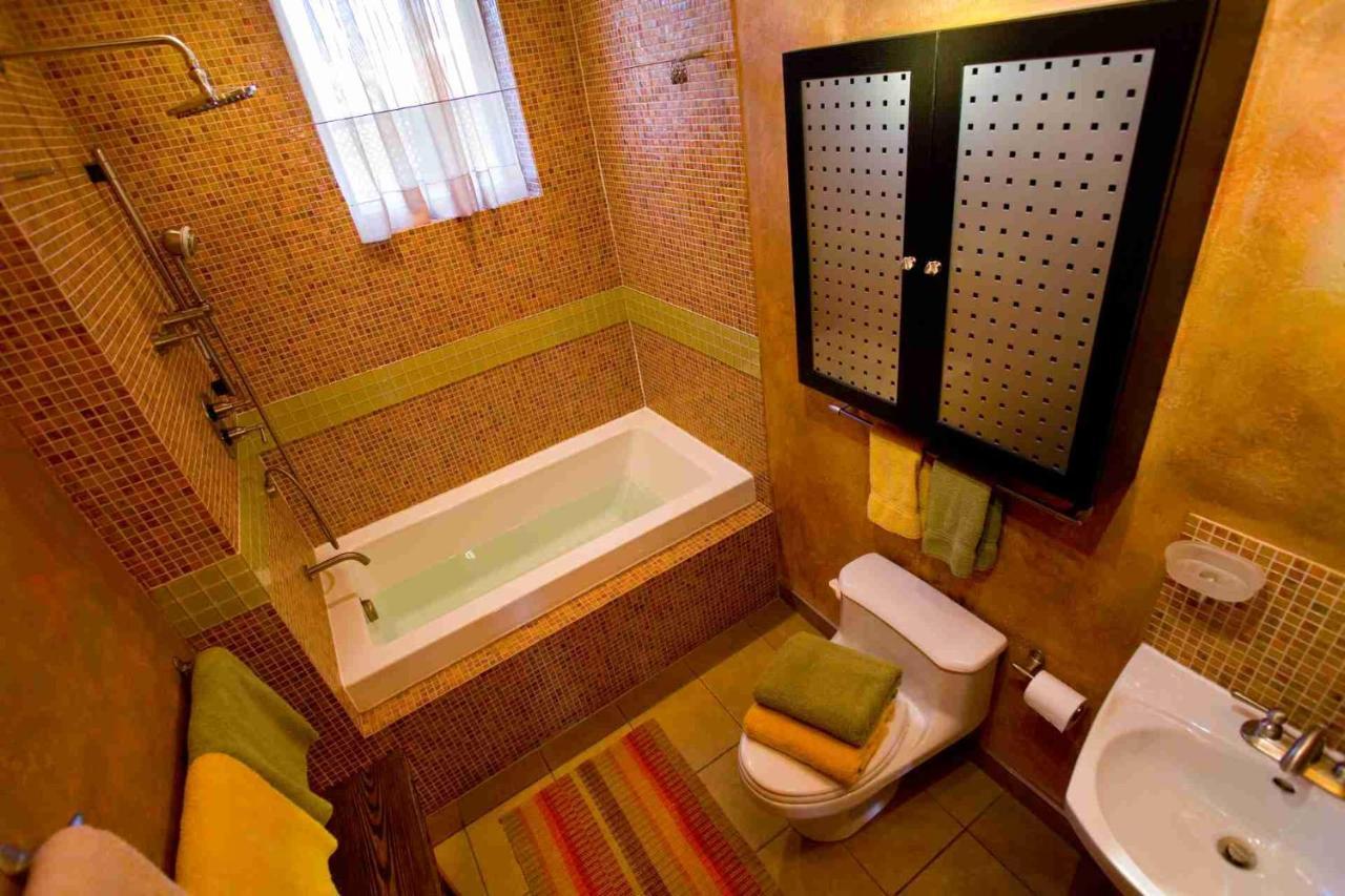 Two-Bedroom Apartment,1479806171:JPEG