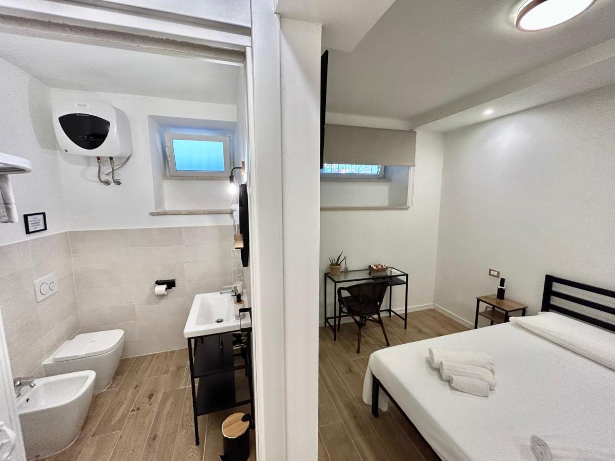 Double Room Private Bathroom