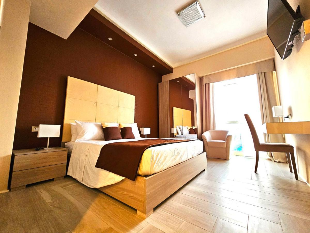 Deluxe Double or Twin Room,1489285162:JPEG