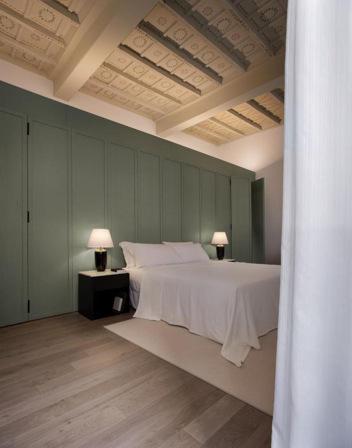 Superior King Suite