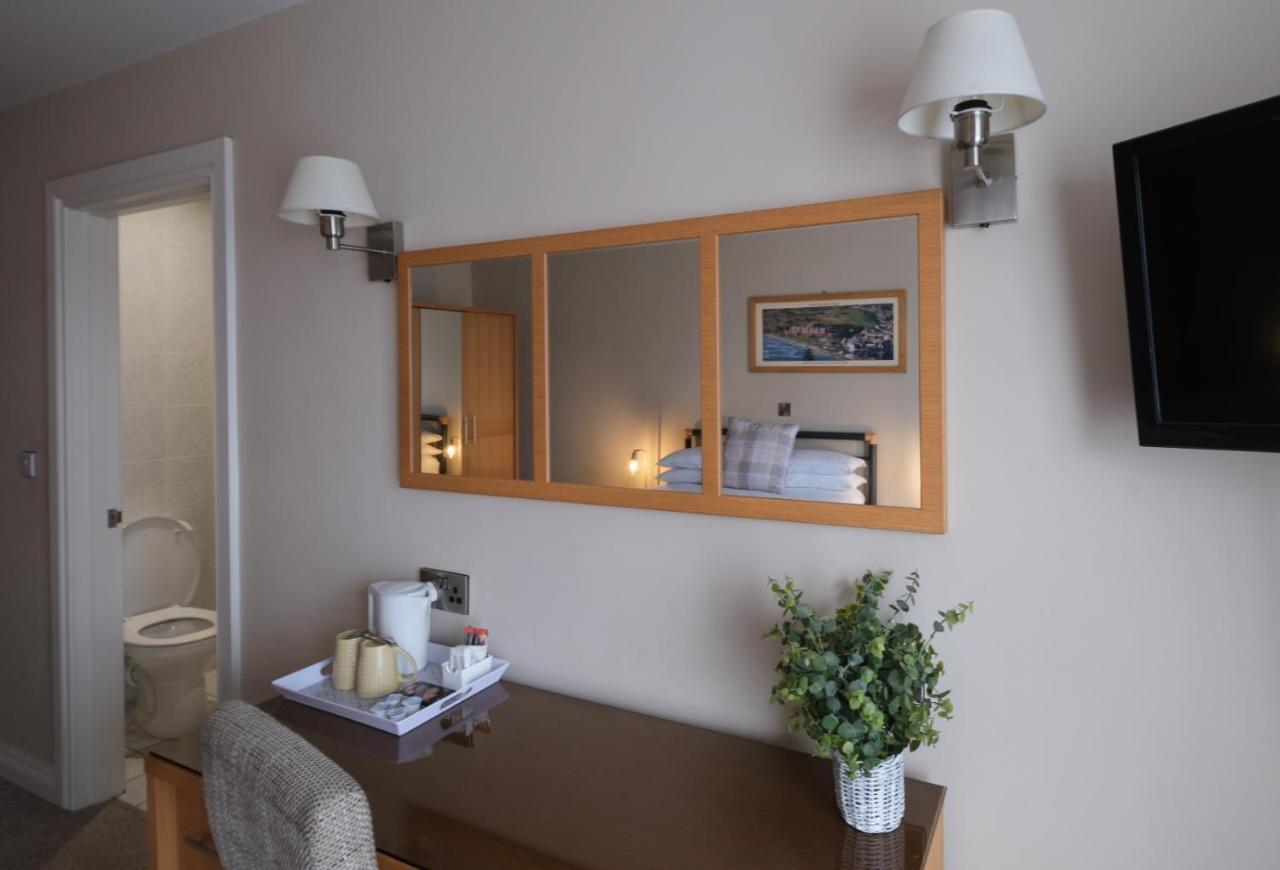 Twin Room with Bathroom