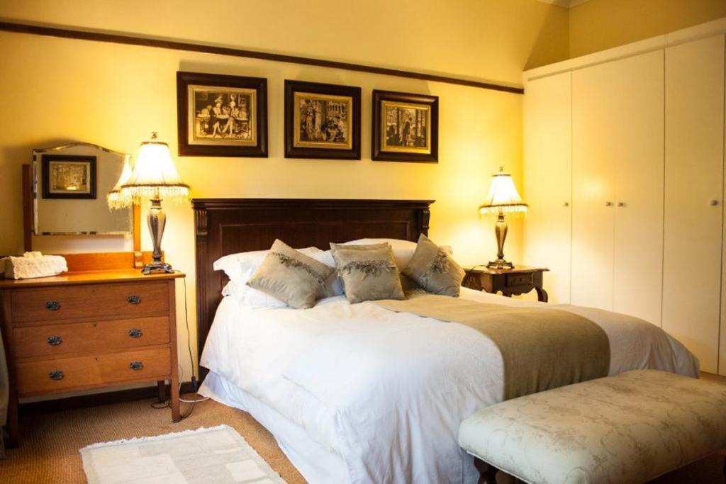 Deluxe Double Room,1498856545:JPEG