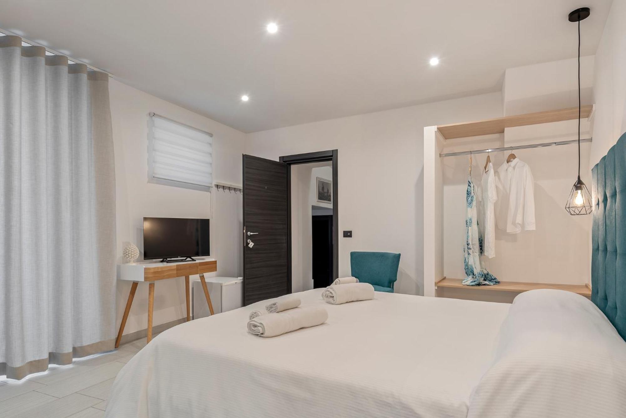 Basic Triple Room