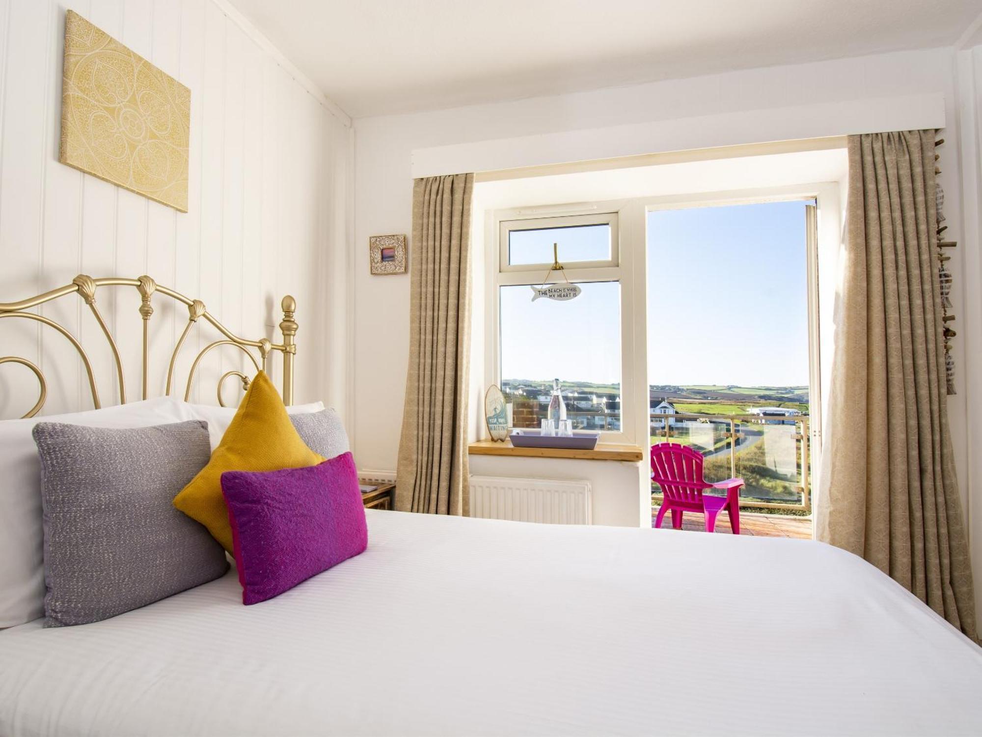 Double Room with Private Bathroom,1588265349:JPEG