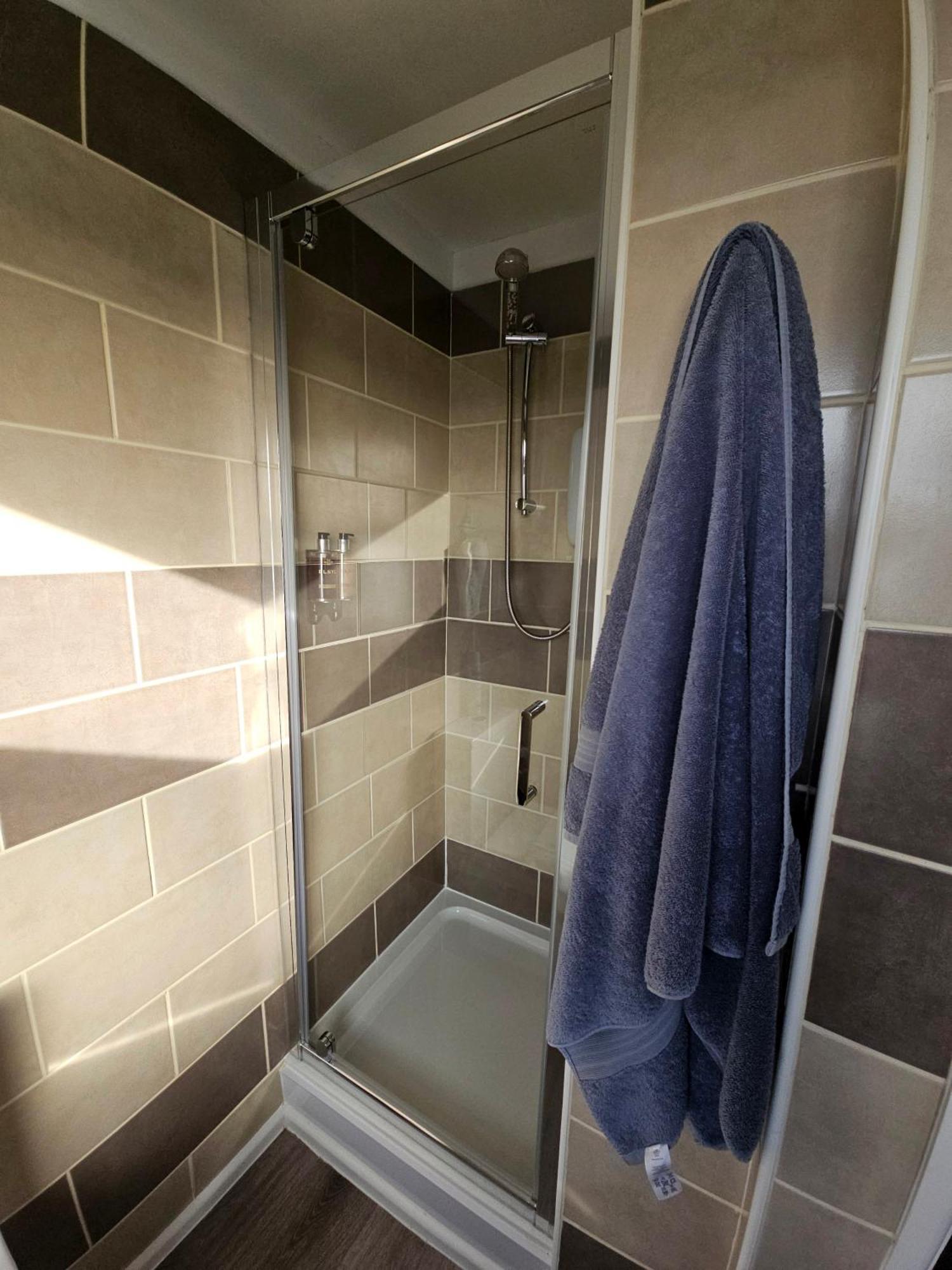 Small Double Room,1499548729:JPEG