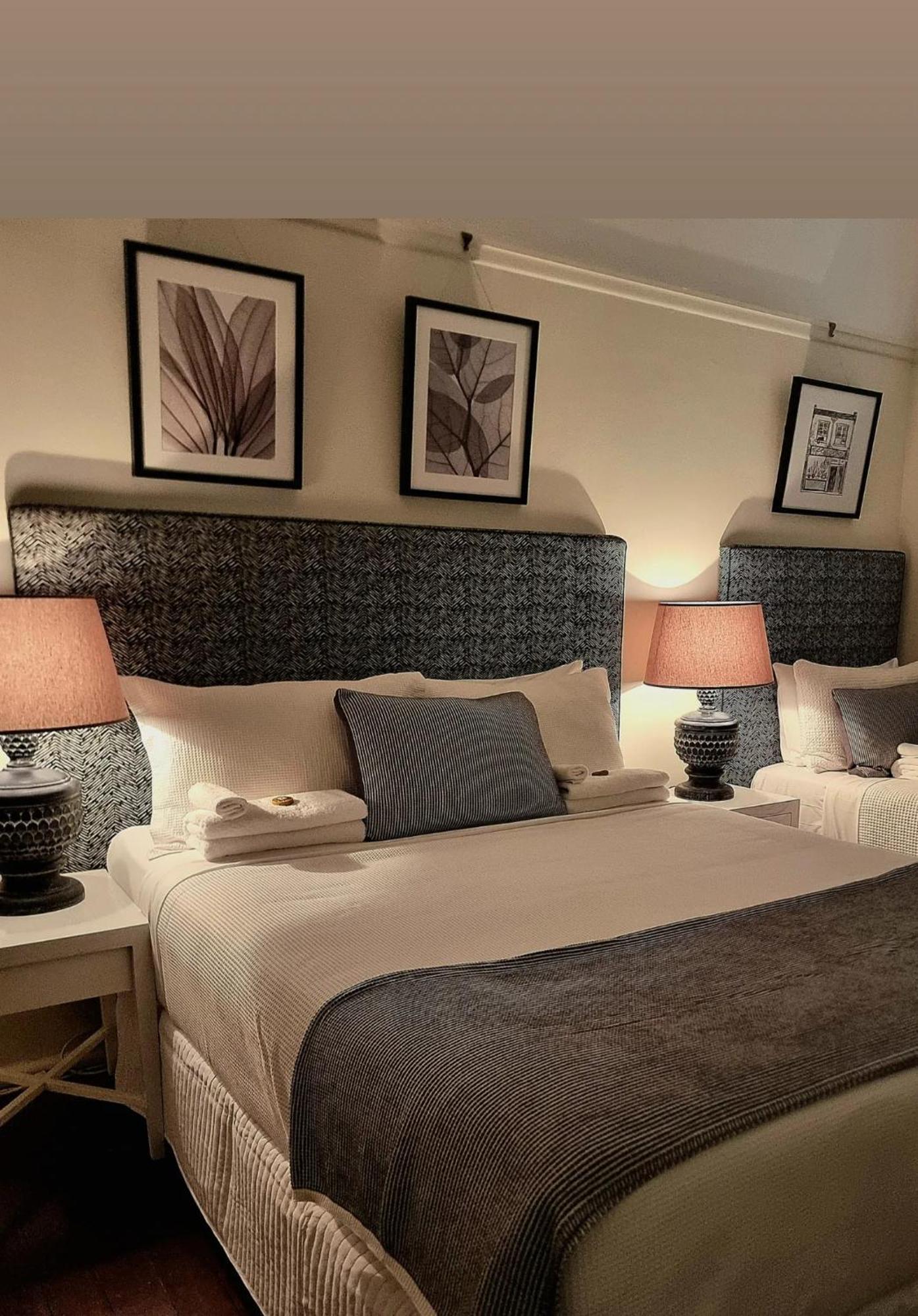 Premium Twin Room or Triple,239833289:JPEG