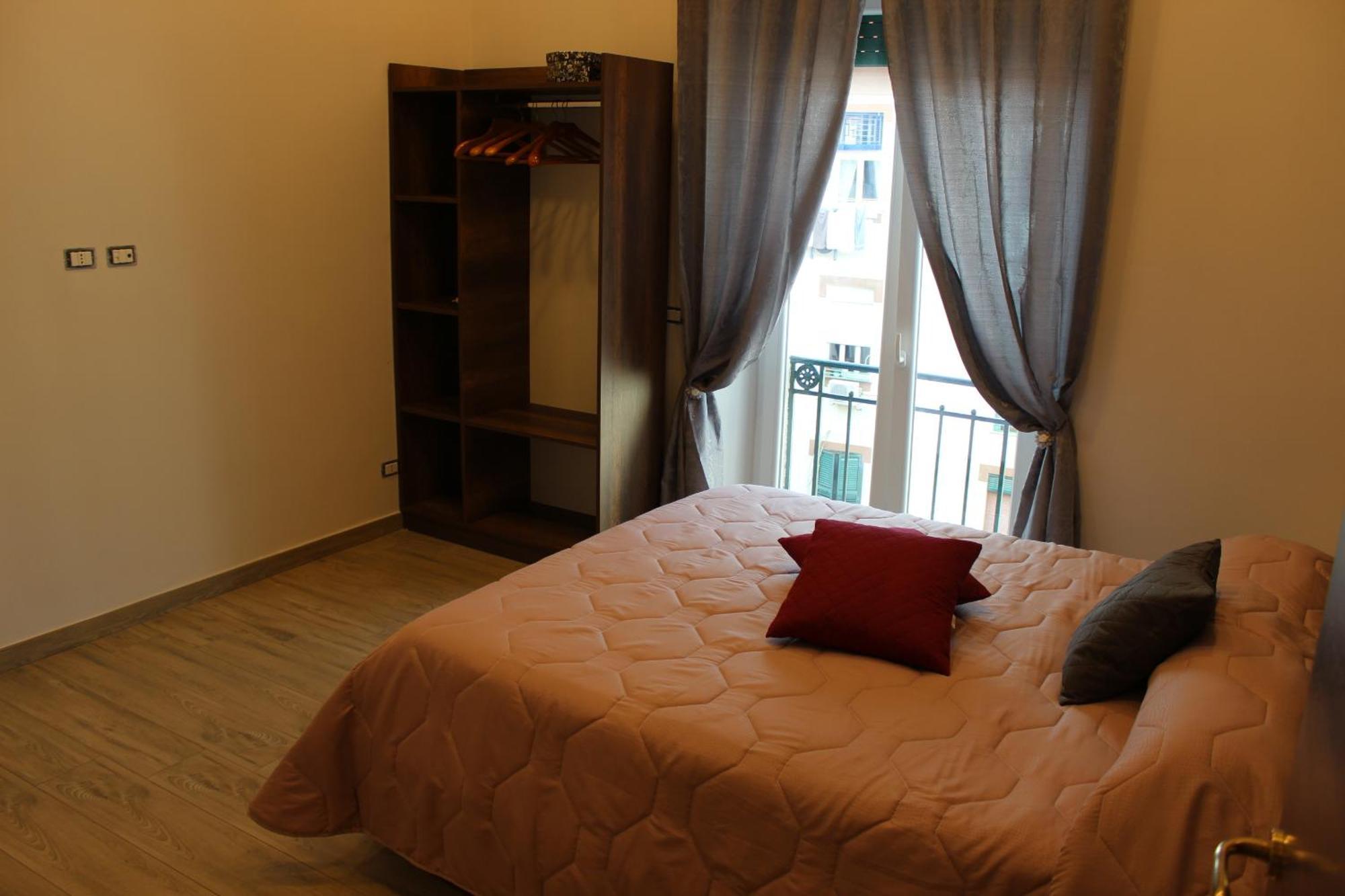 Double Room with Private Bathroom,1528665859:JPEG
