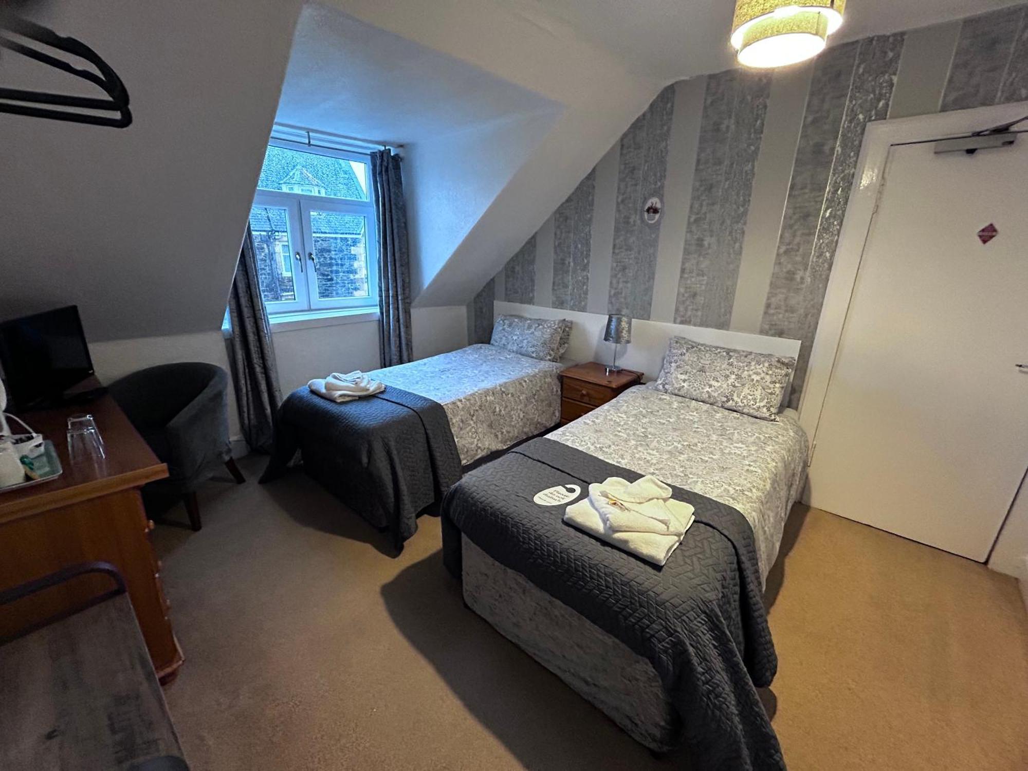 Twin Room with Shared Bathroom,1505558968:JPEG