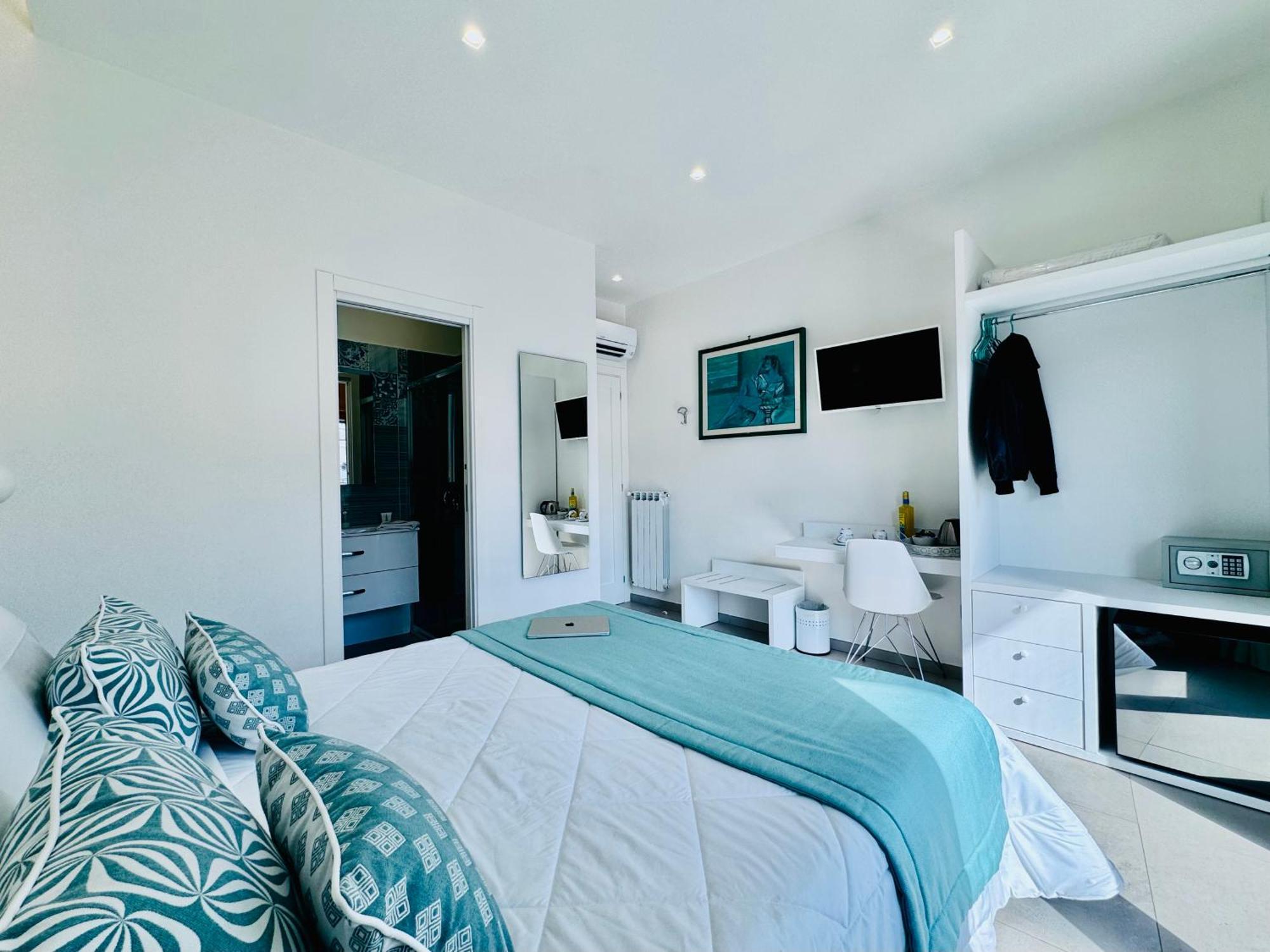 Deluxe Double Room Balcony