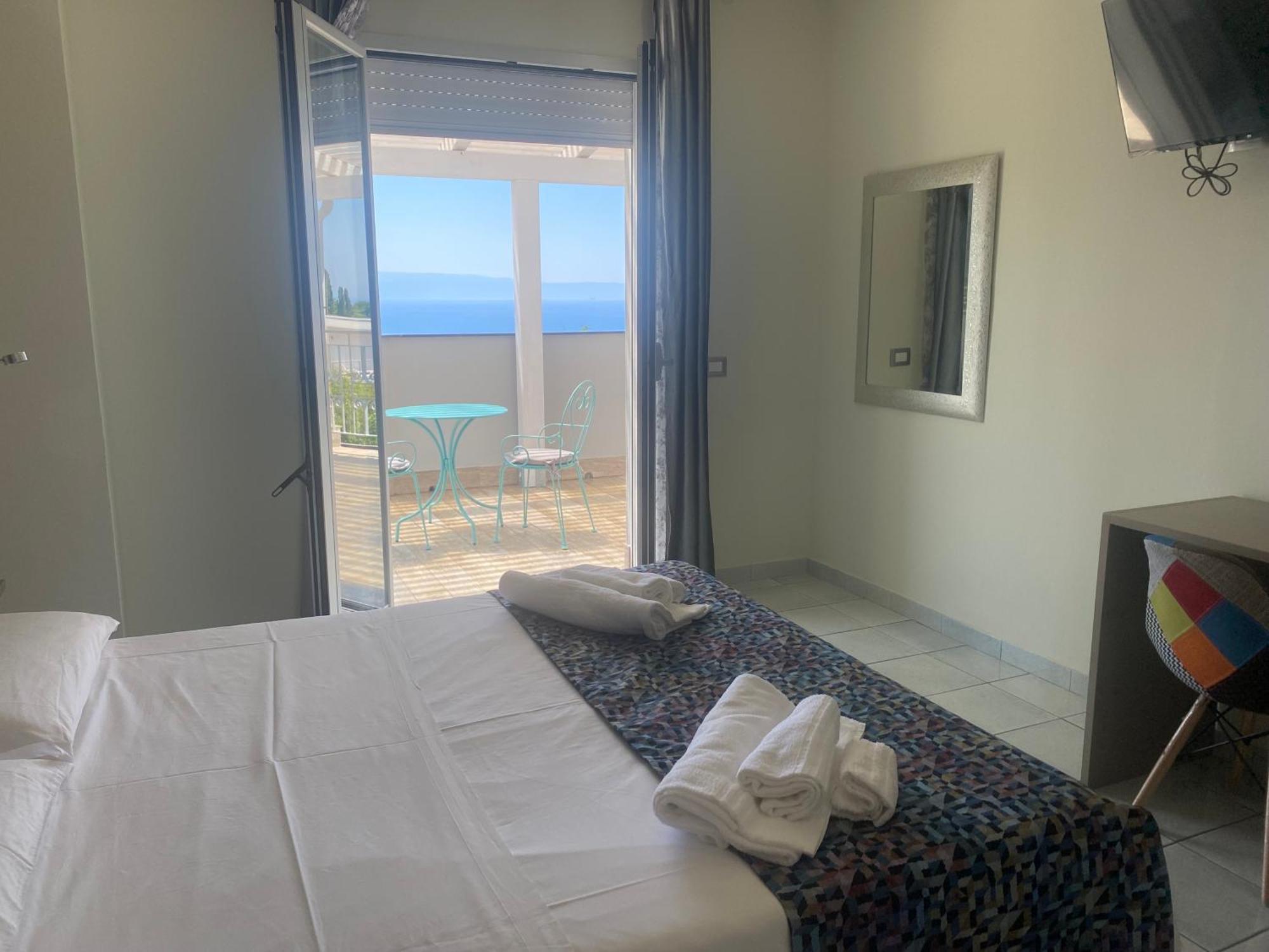 Appartamento con Vista e Balcone