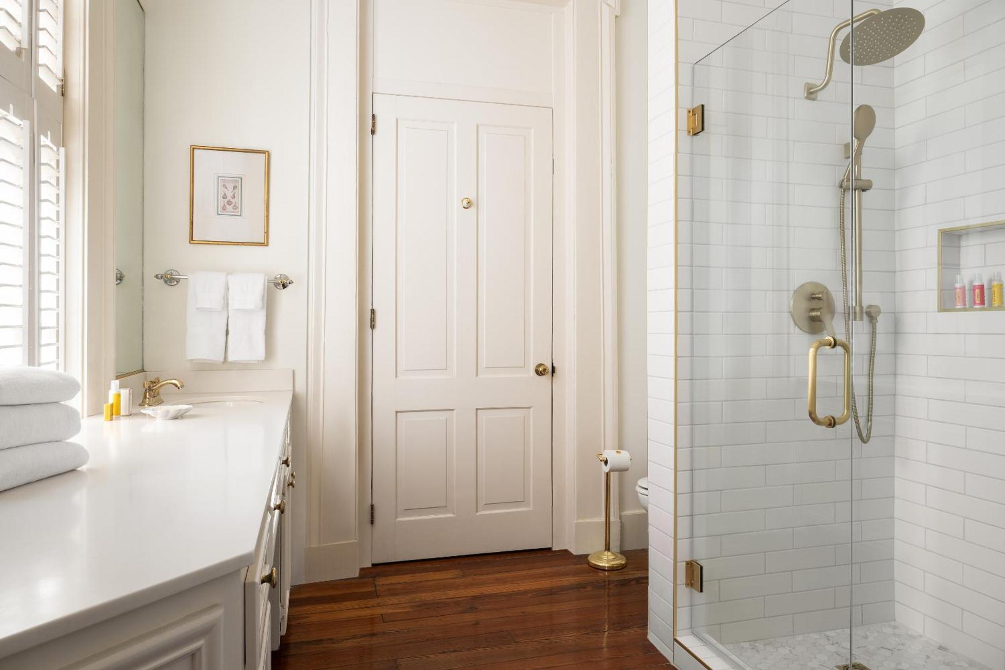 Jasmine House Parlour Suite