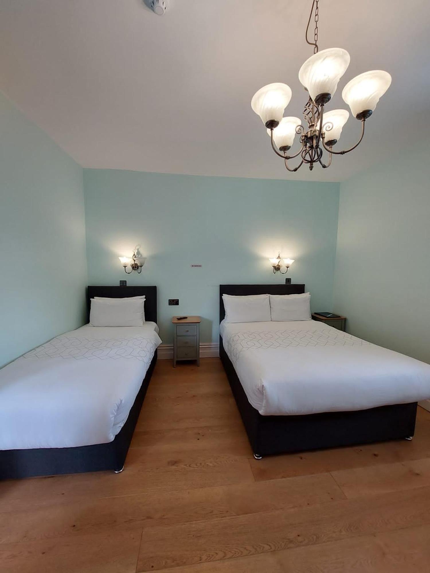 Triple Room,1525631758:JPEG