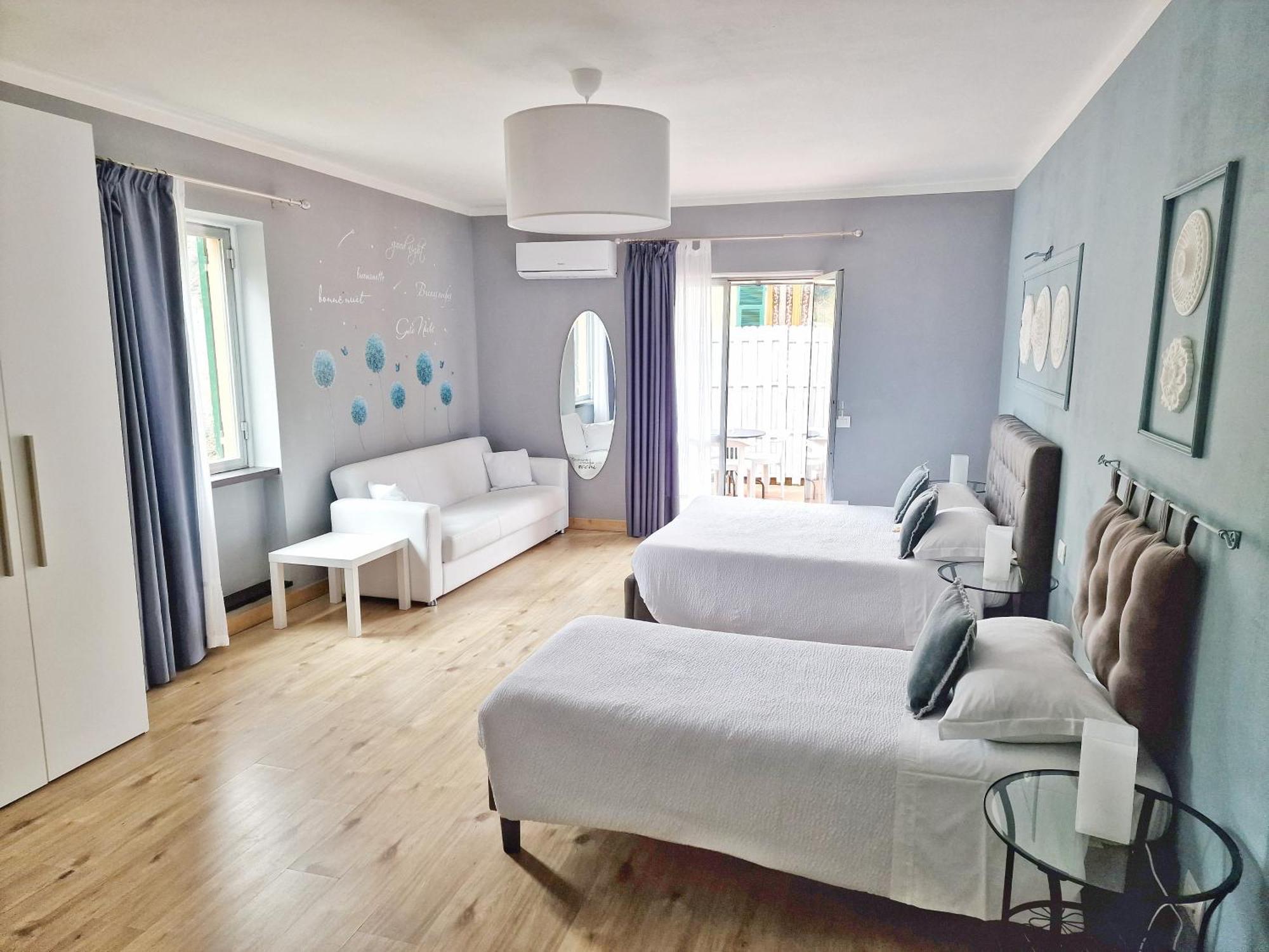 Triple Room Terrace