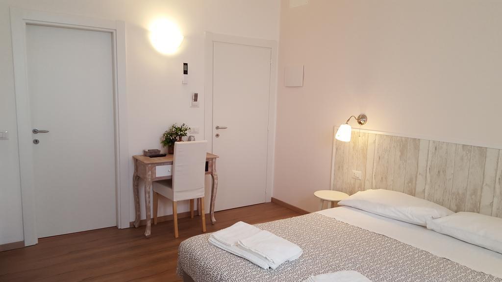Double or Twin Room with Private Bathroom