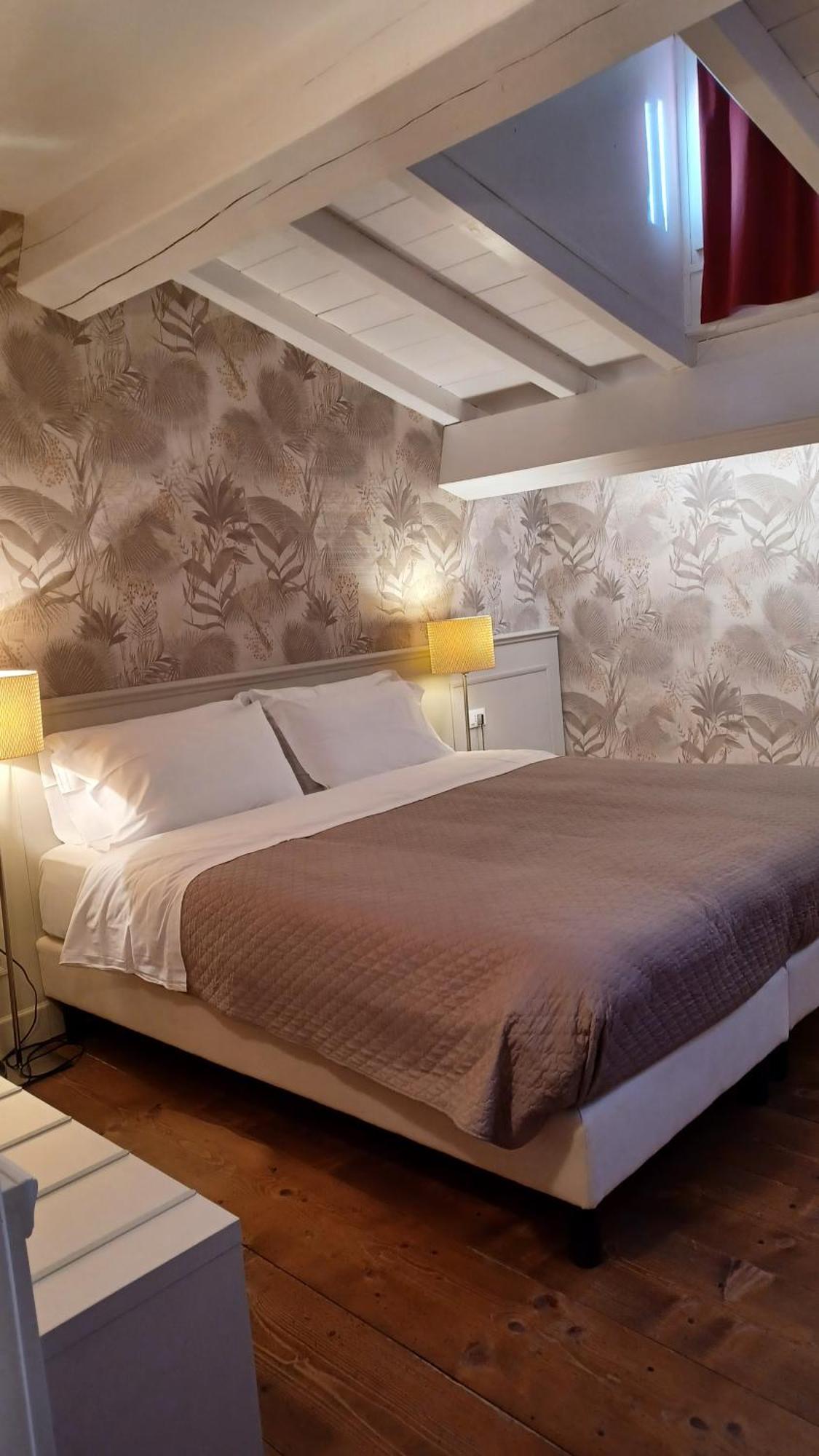 Double or Twin Room,110448216:JPEG