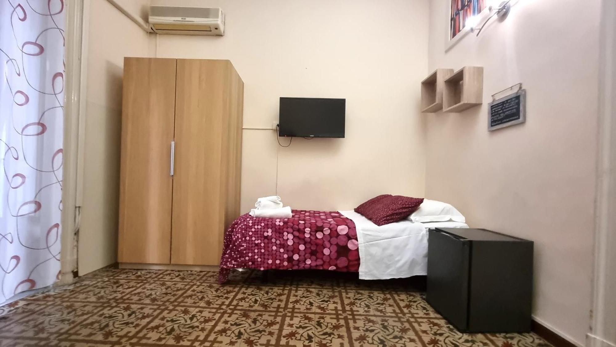 Economy Double or Twin Room,1536163984:JPEG