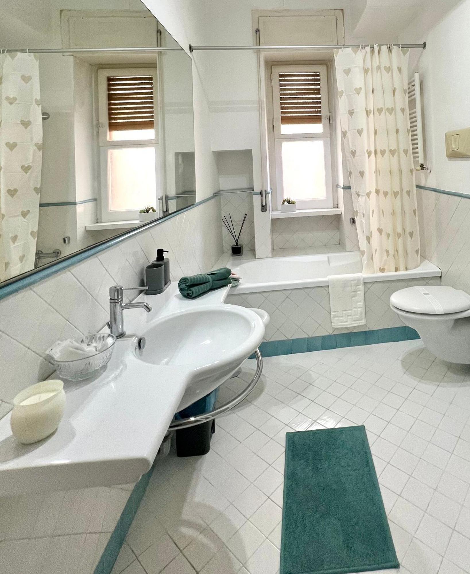Double Room Private External Bathroom