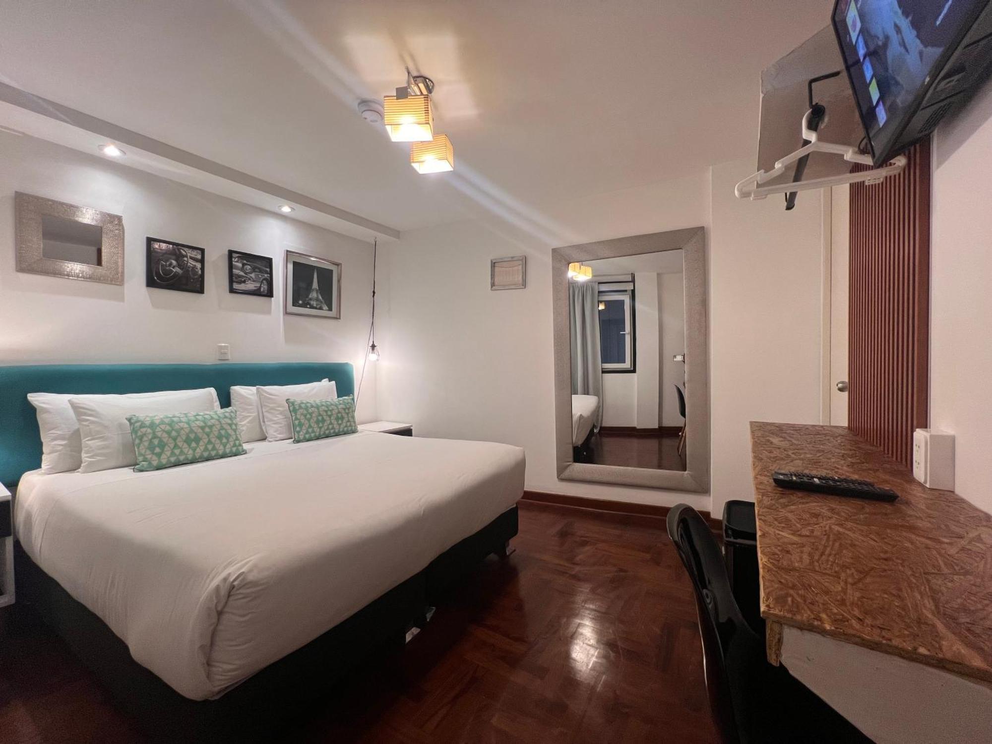 Double Room,1537758574:JPEG