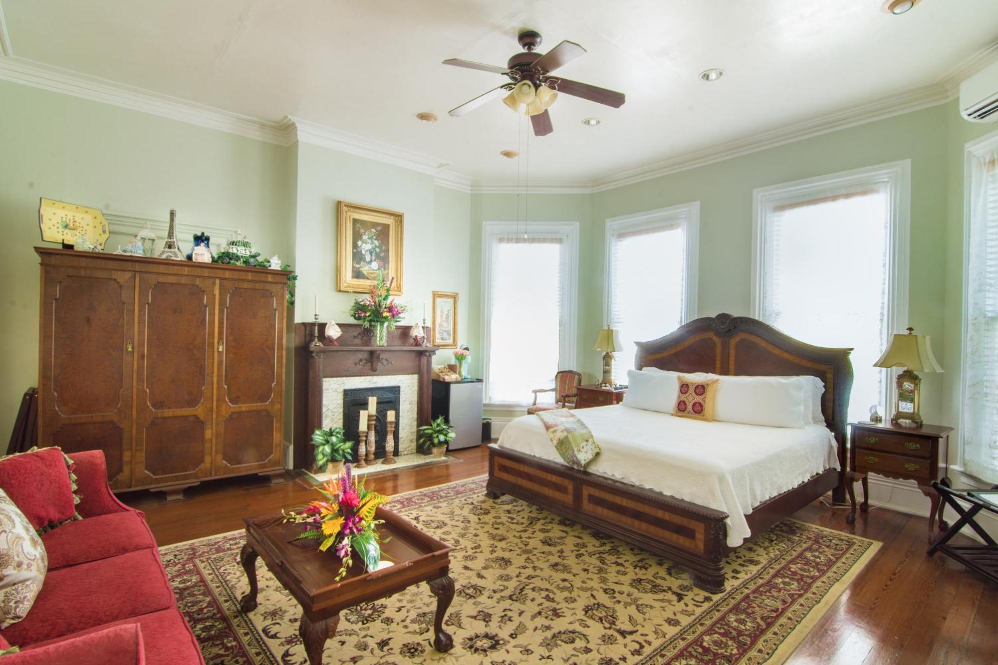 Superior Suite,1539578146:JPEG