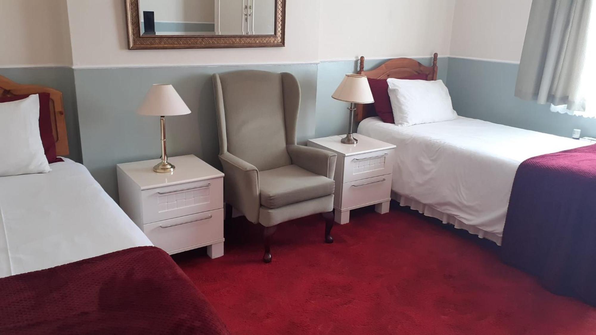 Twin Room,1542128134:JPEG