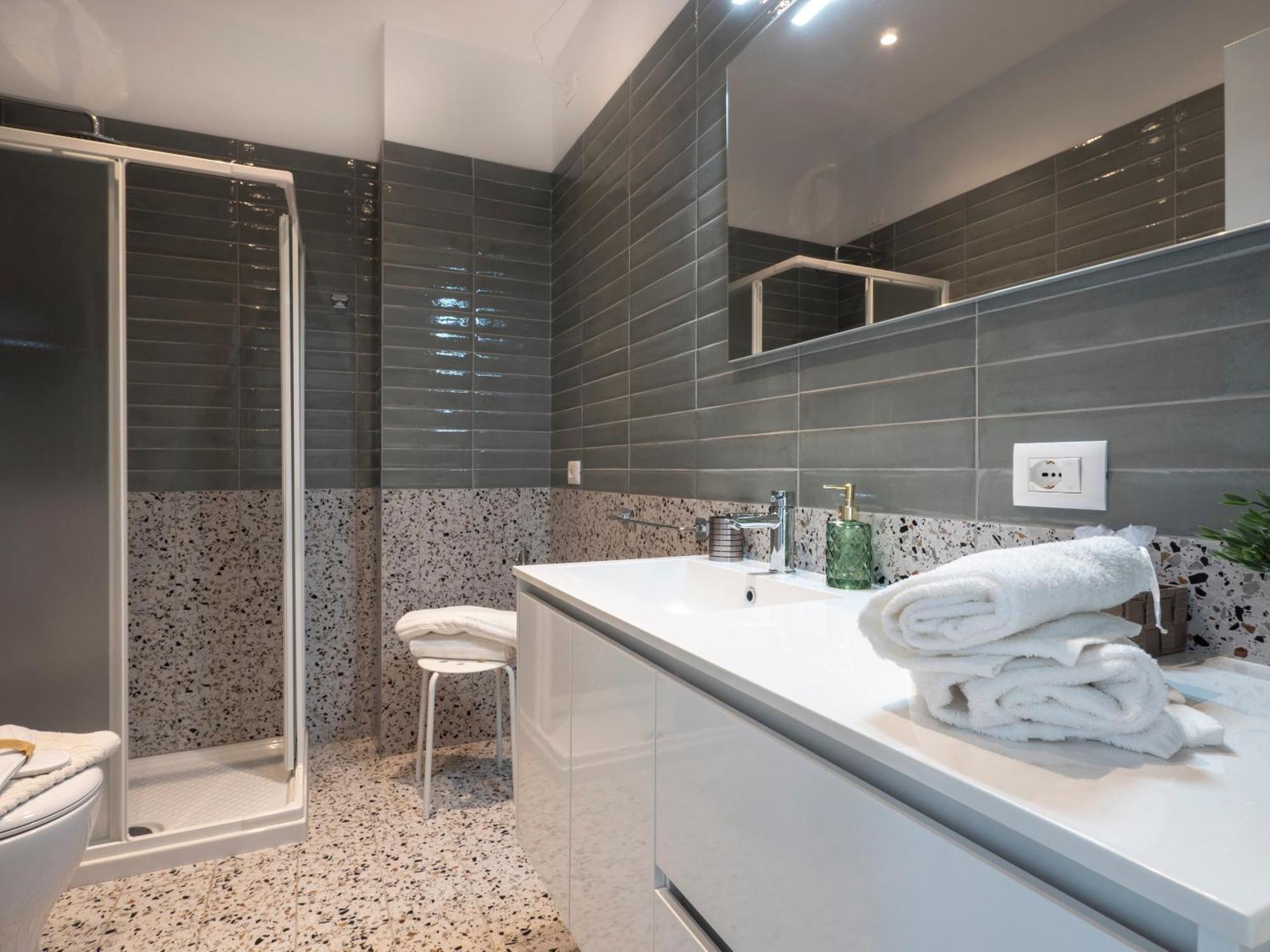 Double Room Private External Bathroom
