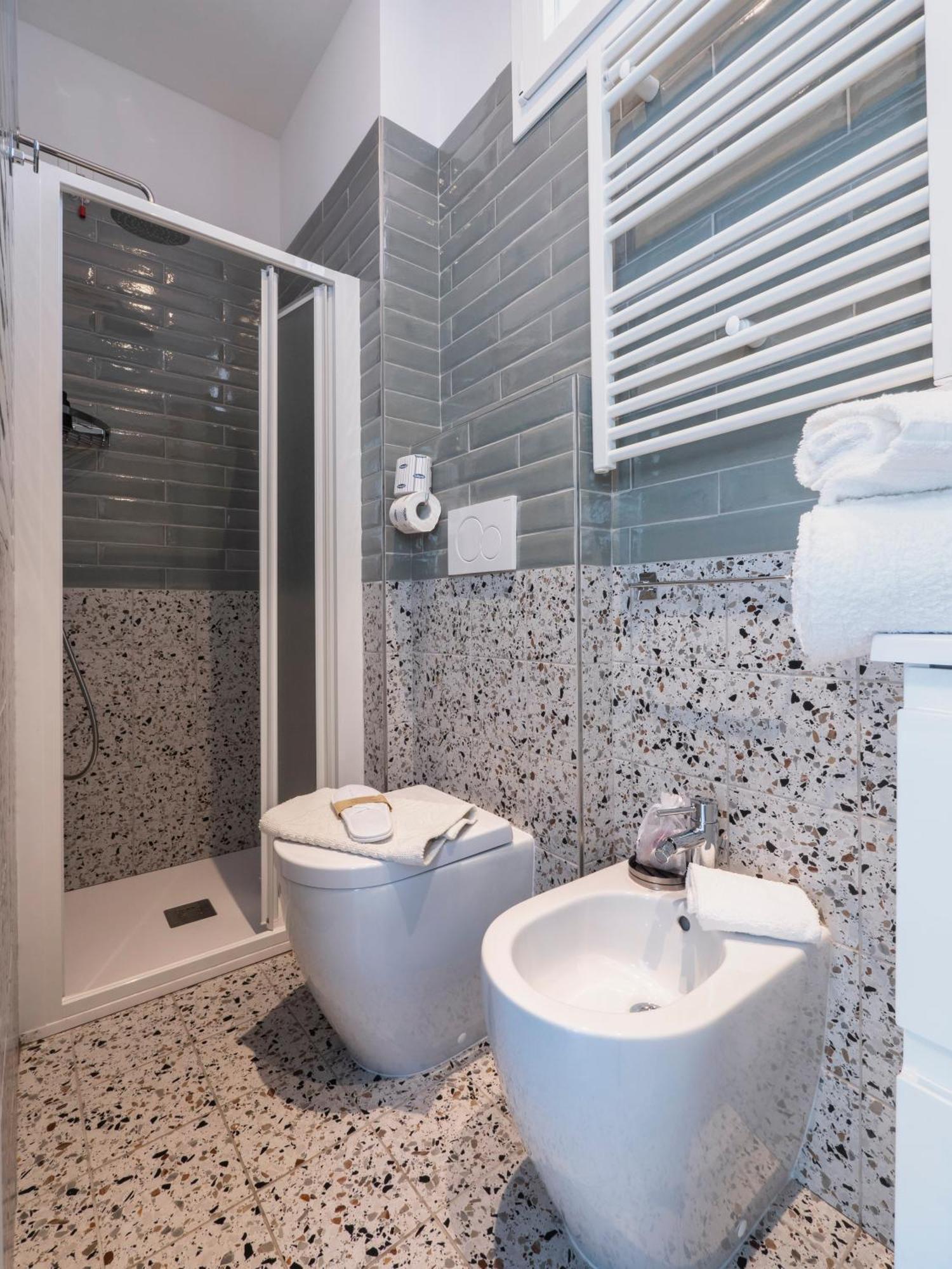 Single Room Private Bathroom