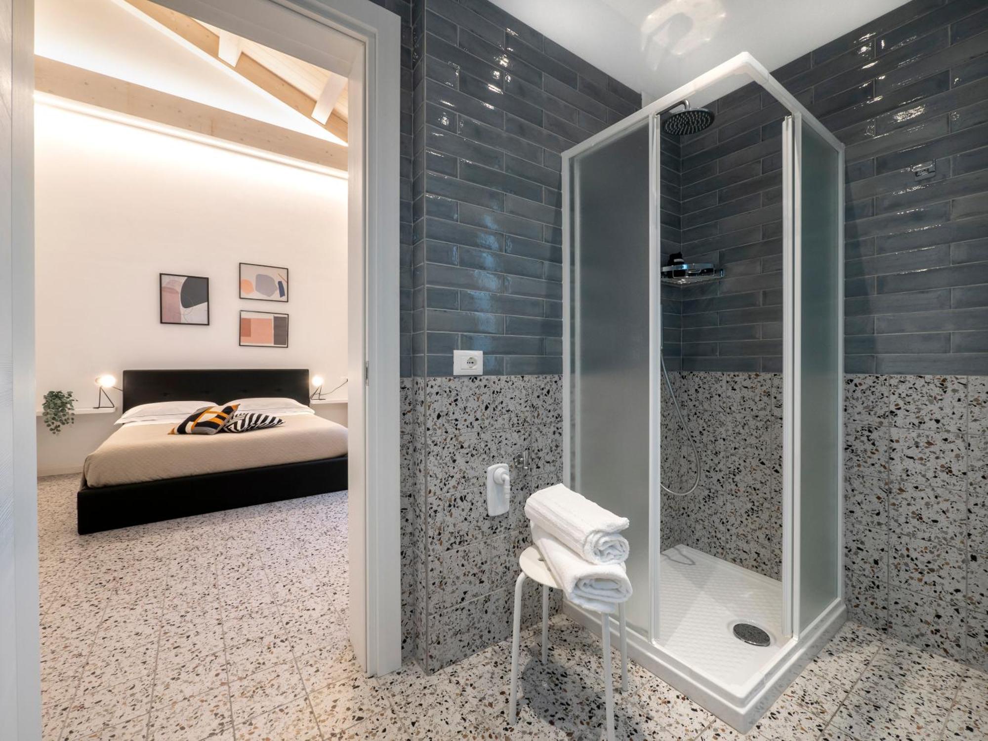 Double Room Private Bathroom