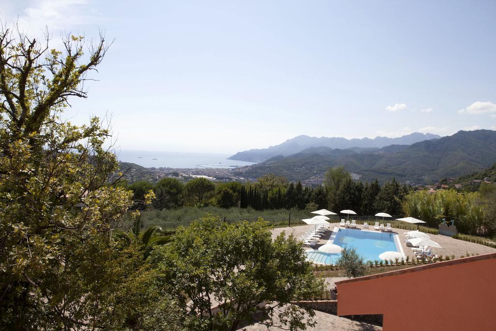 Double Room with Balcony and Sea View,245259745:JPEG