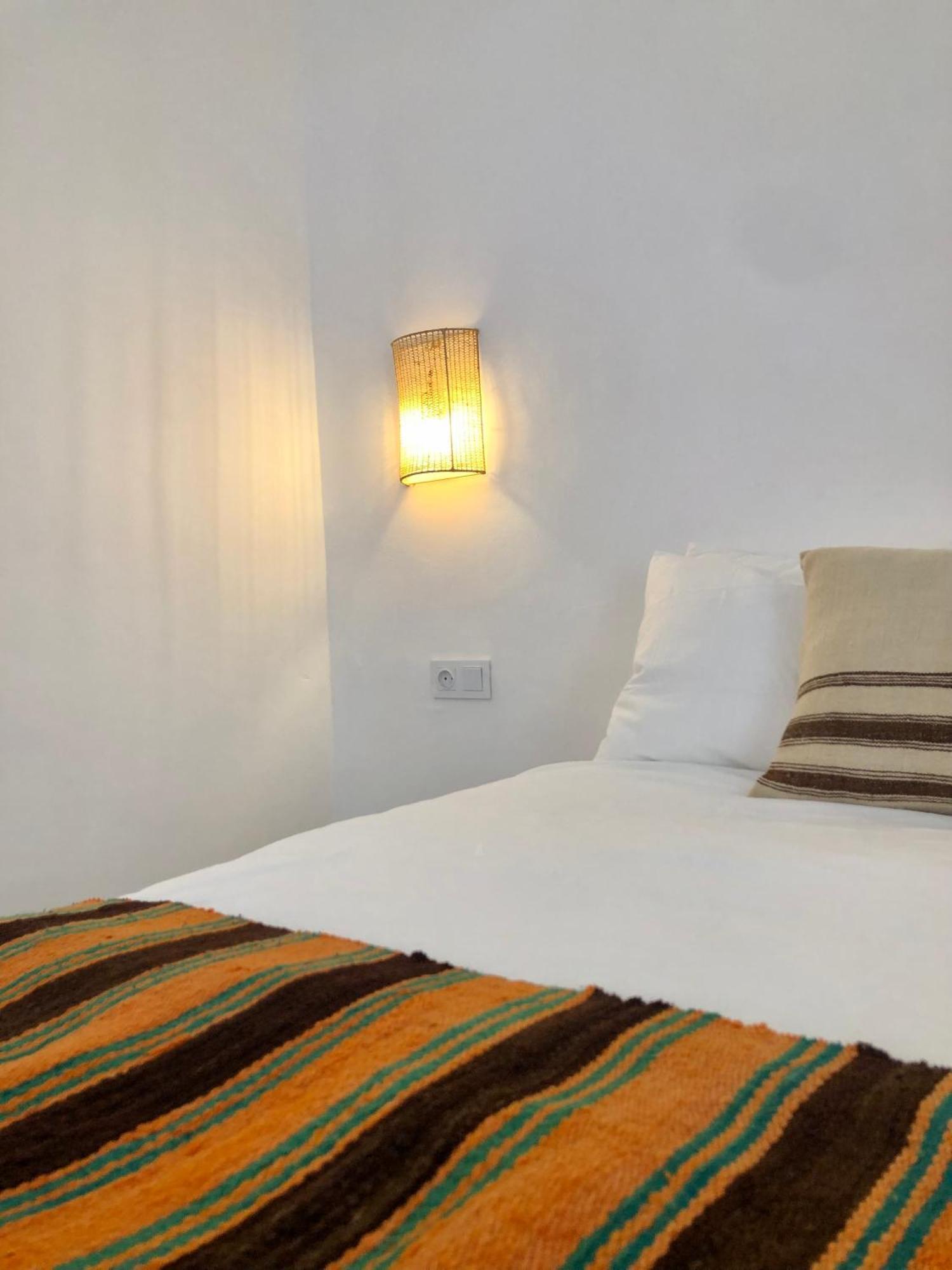 Deluxe Double Room (2 Adults + 1 Child)