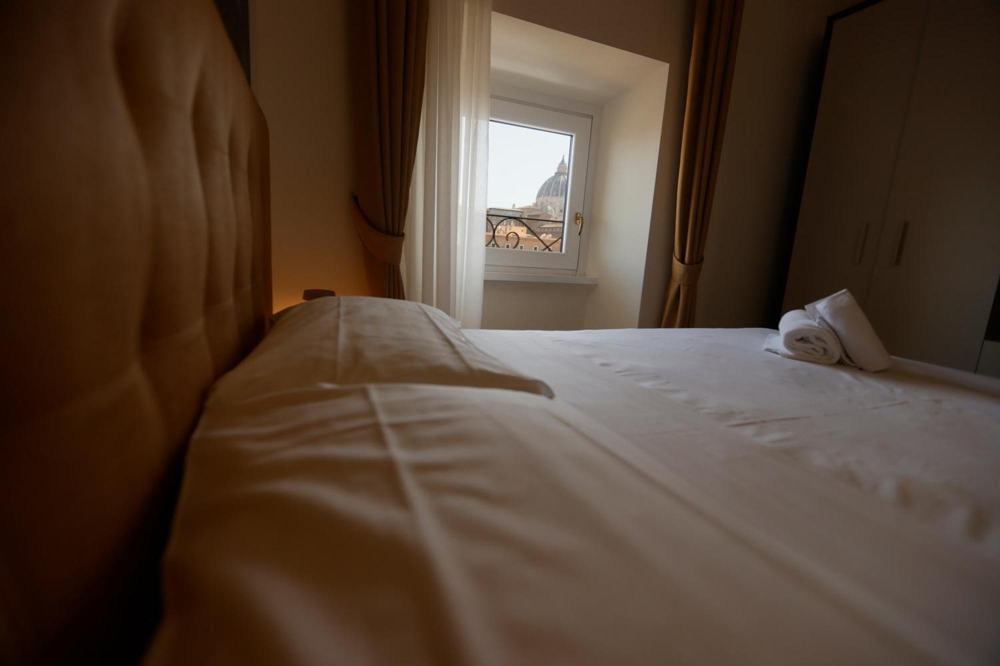Double or Twin Room with City View,1548295900:JPEG