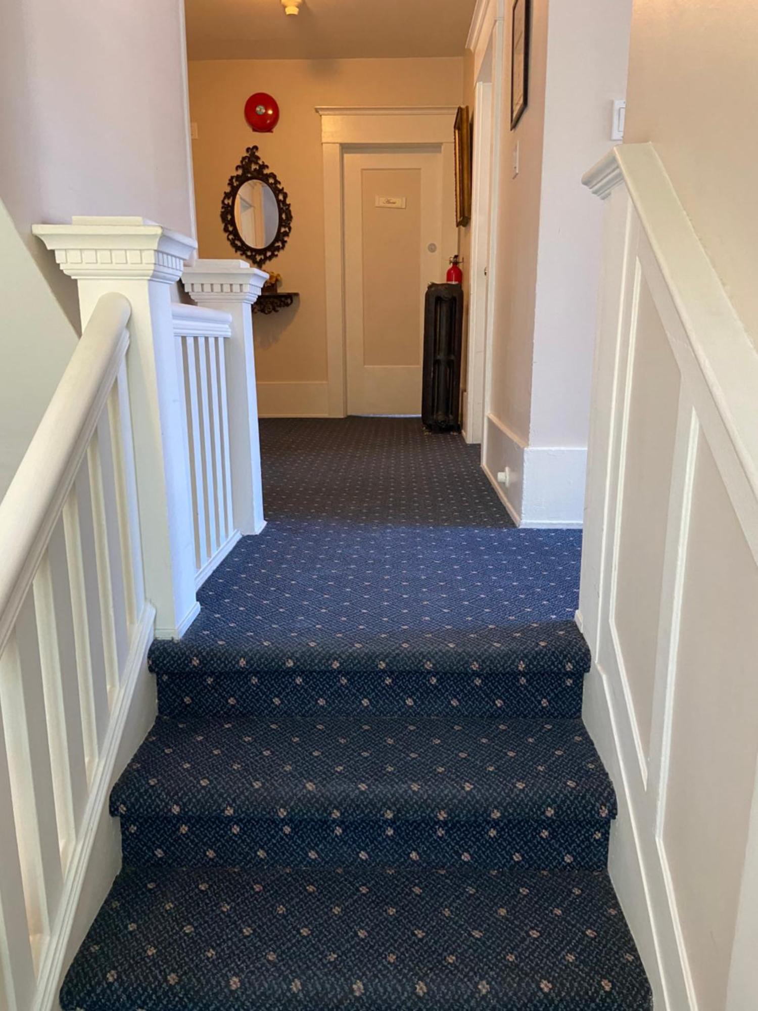 Queen Room with Private Bathroom