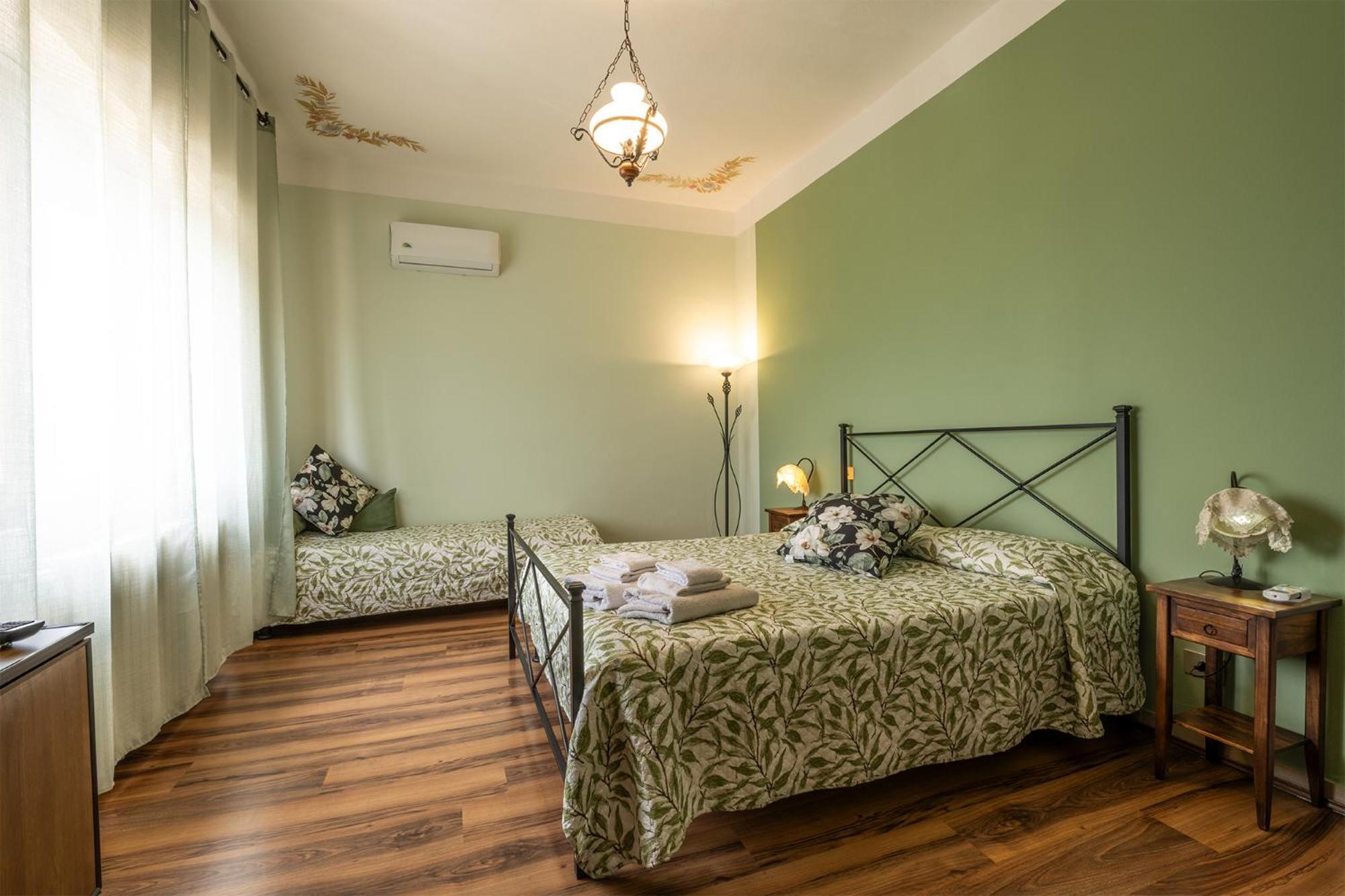 Triple Room with Private Bathroom,1554963397:JPEG