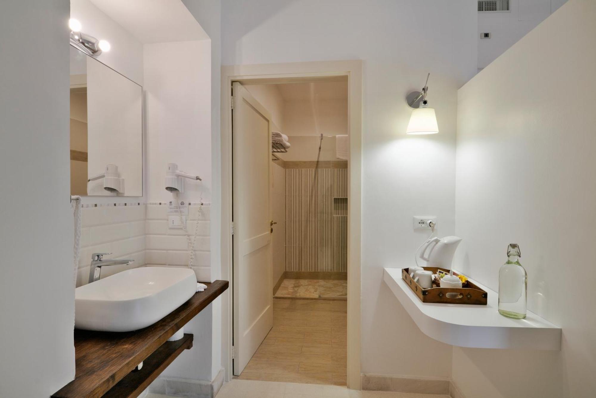 Superior Double or Twin Room,1555242661:JPEG