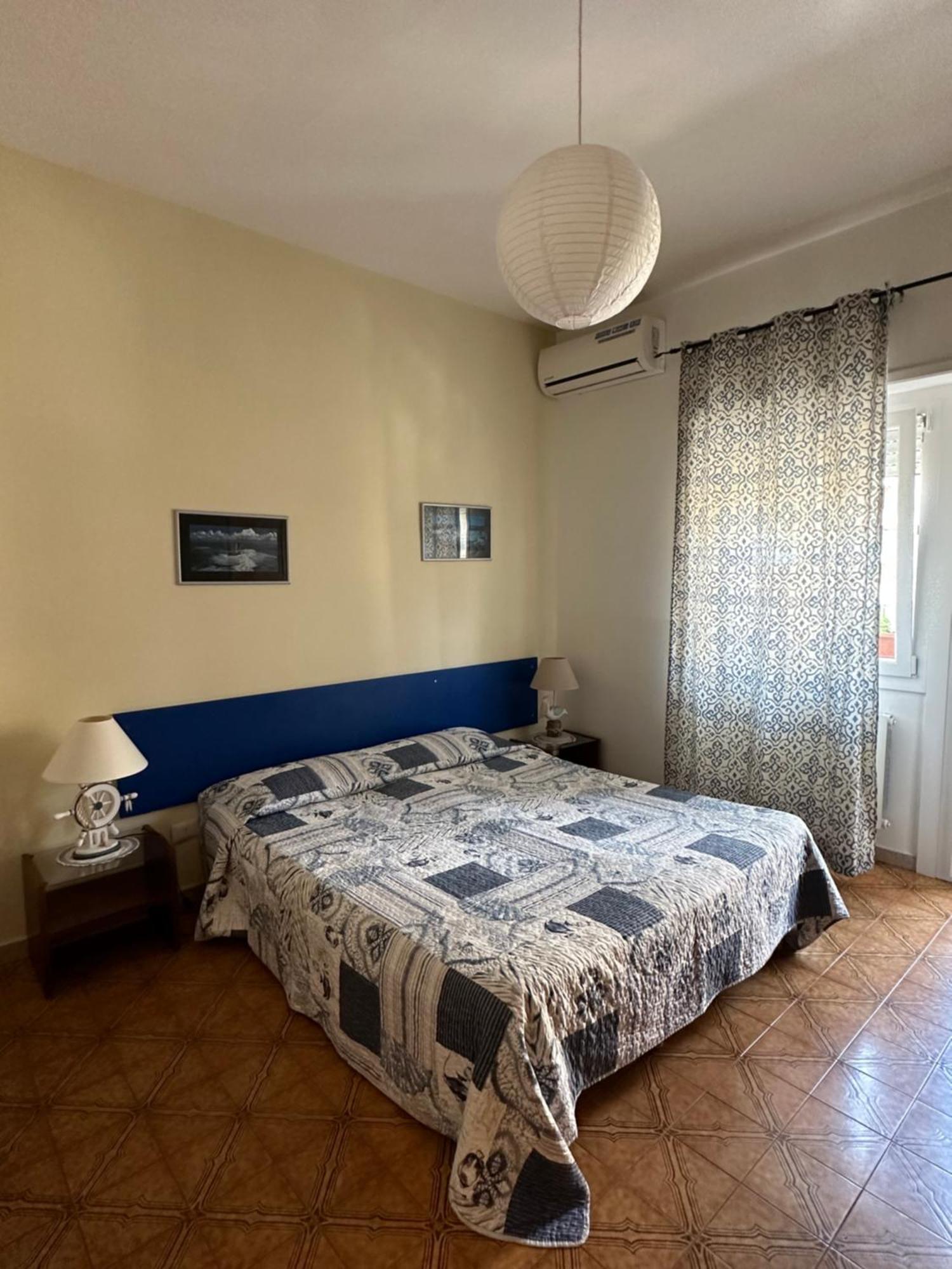 Double or Twin Room Private External Bathroom