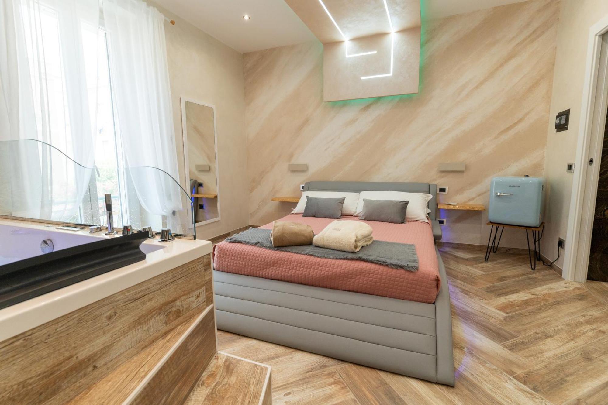 Deluxe Double Room Bath