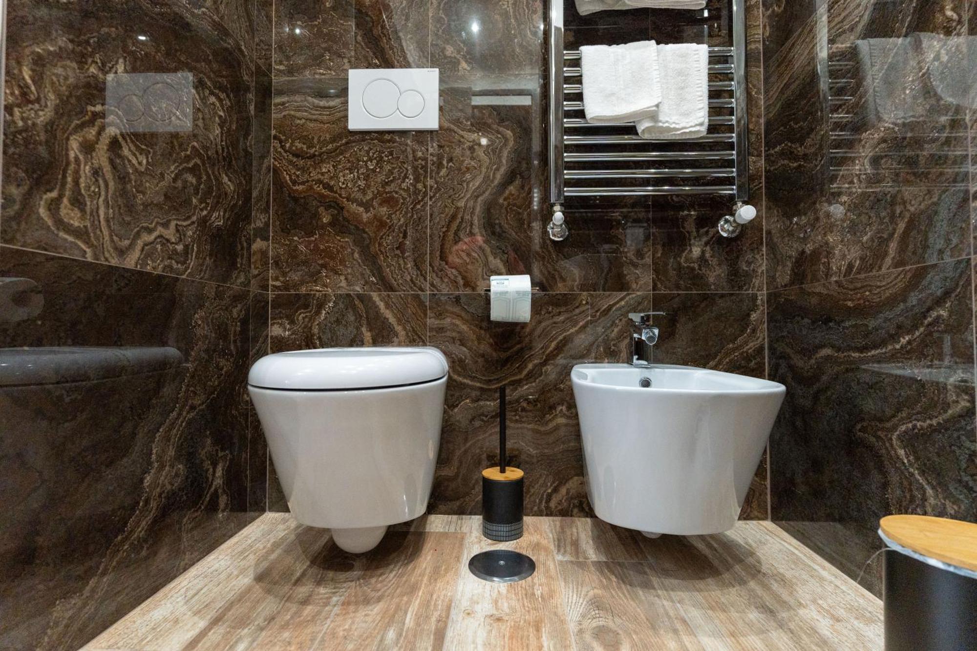 Deluxe Double Room Bath