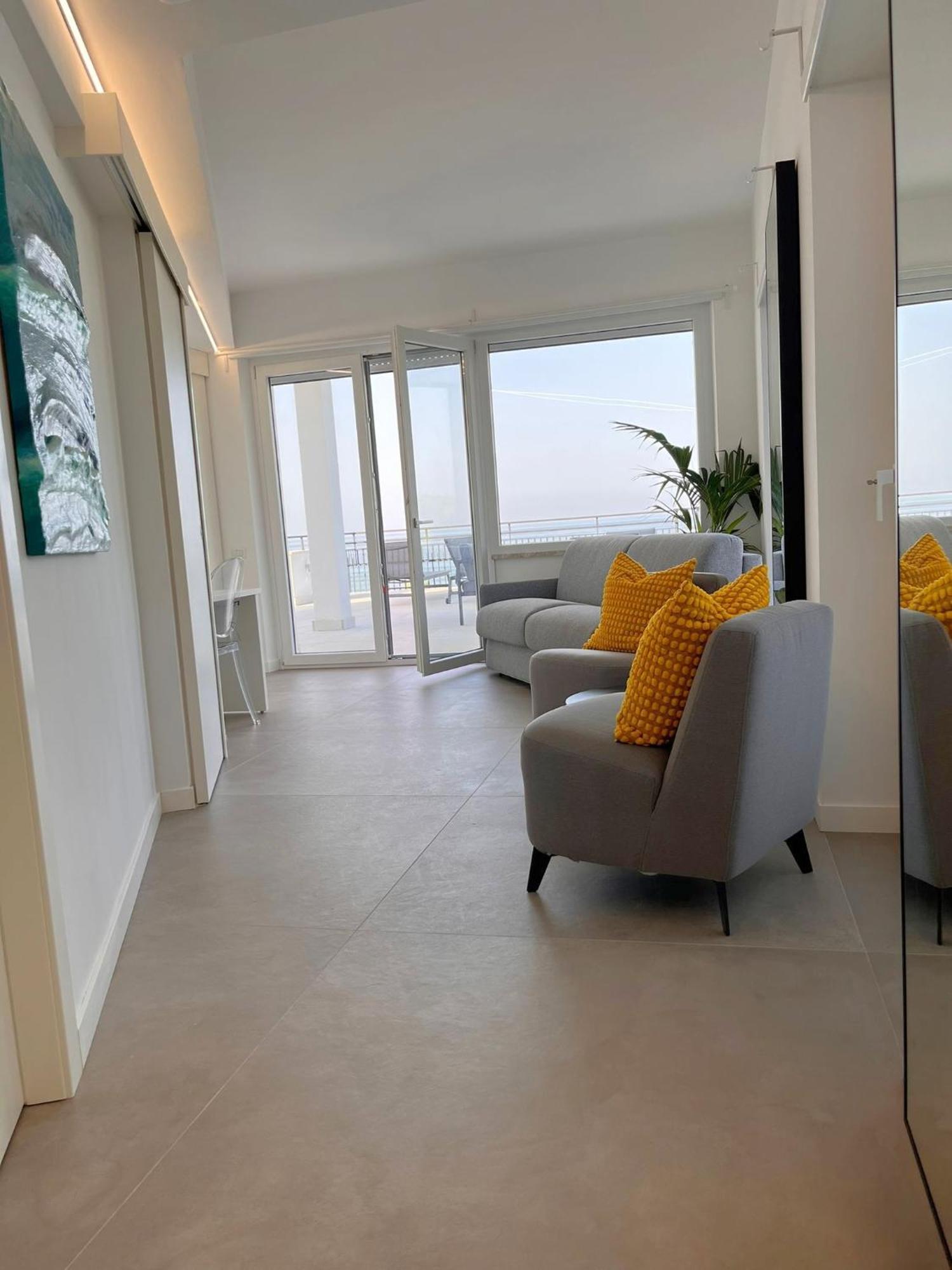 King Suite Sea View