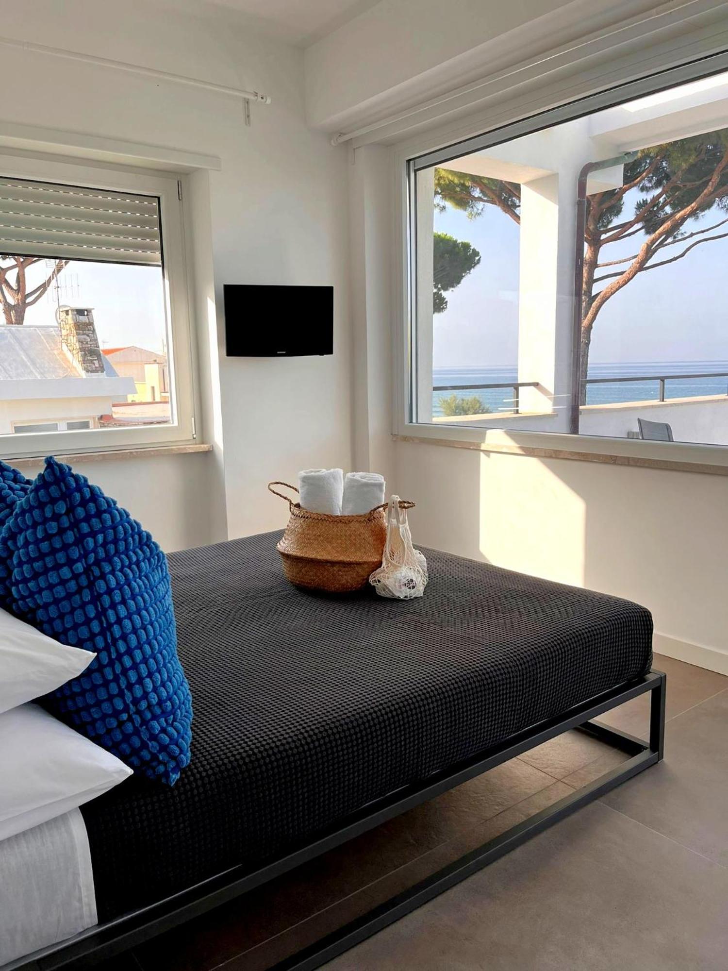 King Suite Sea View