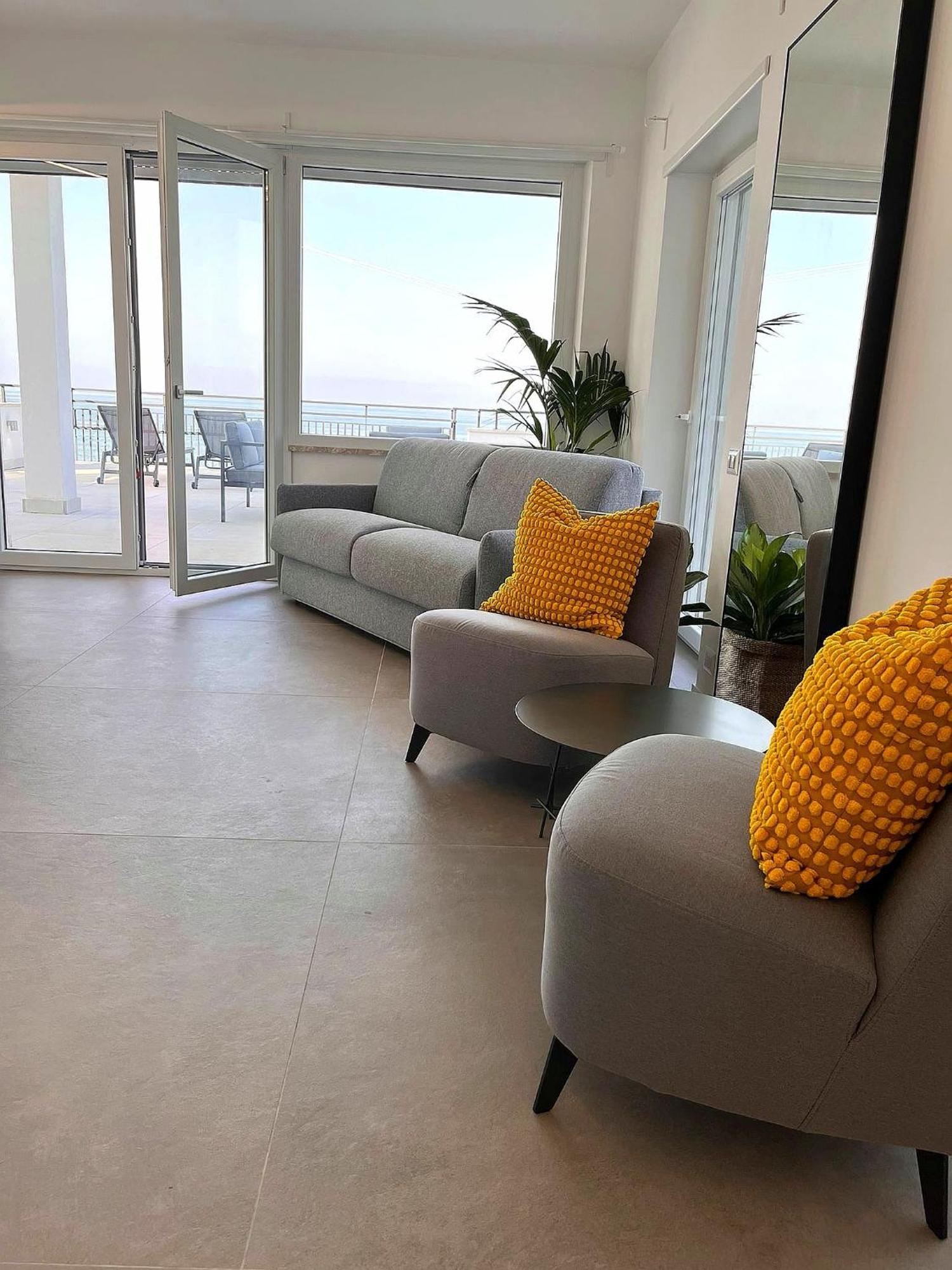 King Suite Sea View