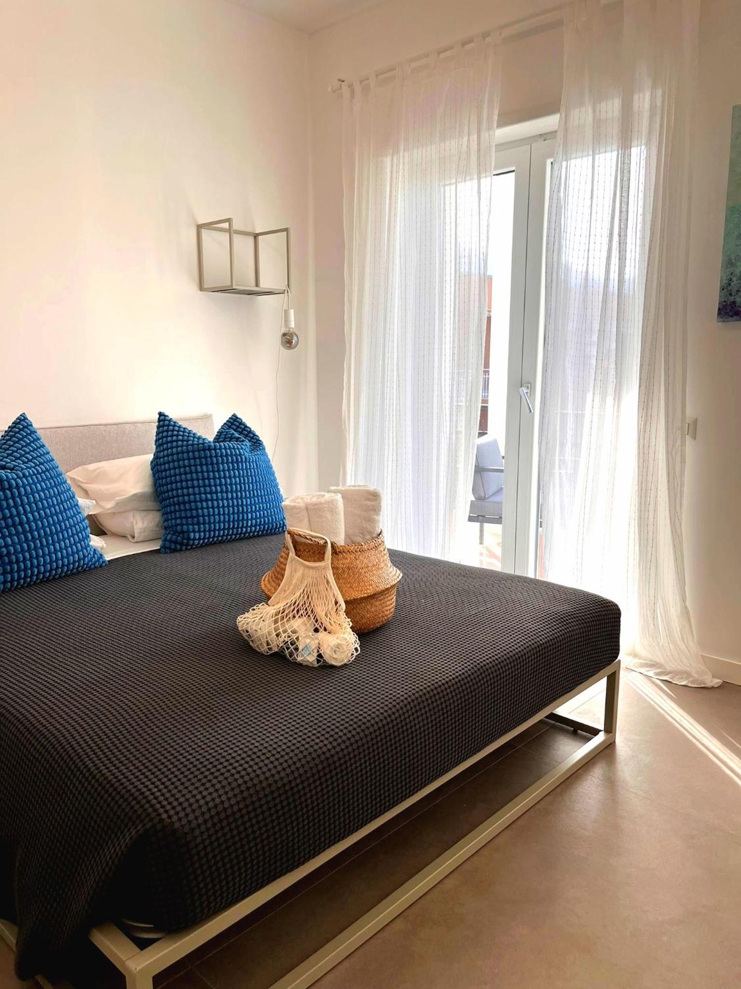 Deluxe Double Room Side Sea View