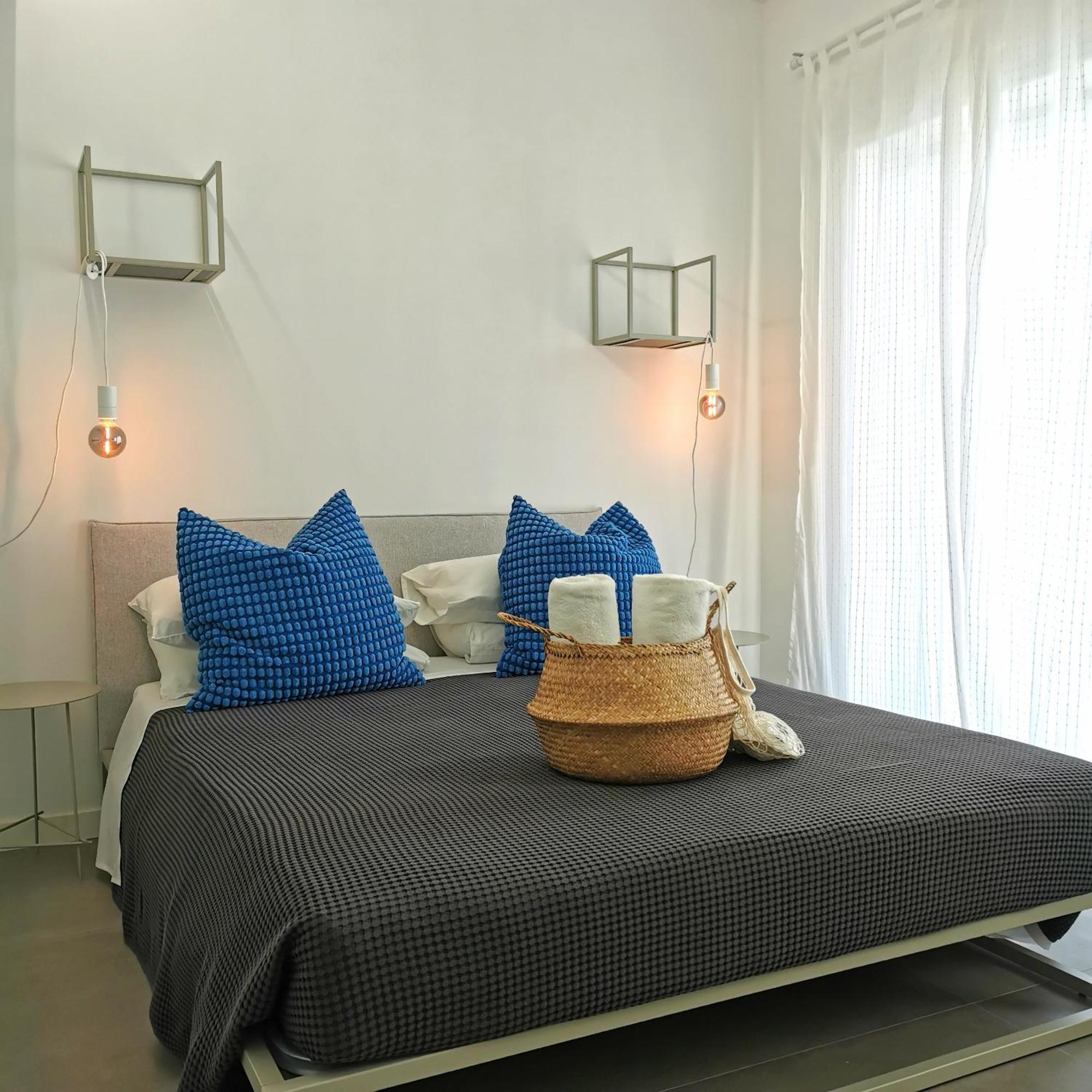 Deluxe Double Room Side Sea View