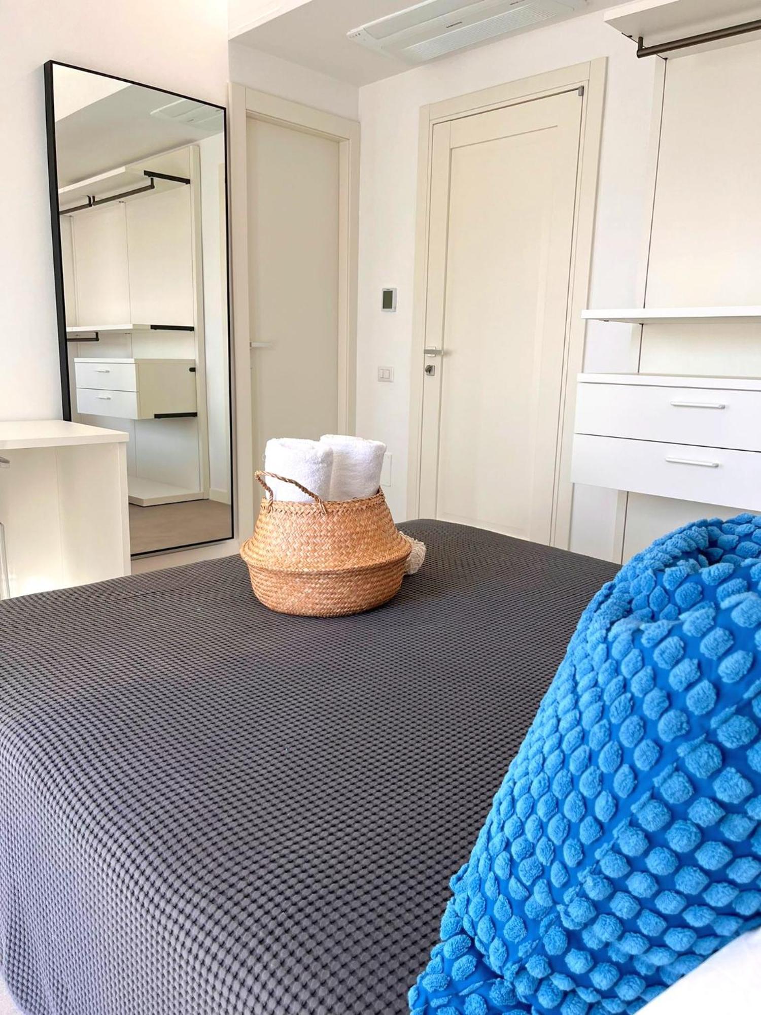 Deluxe Double Room Side Sea View