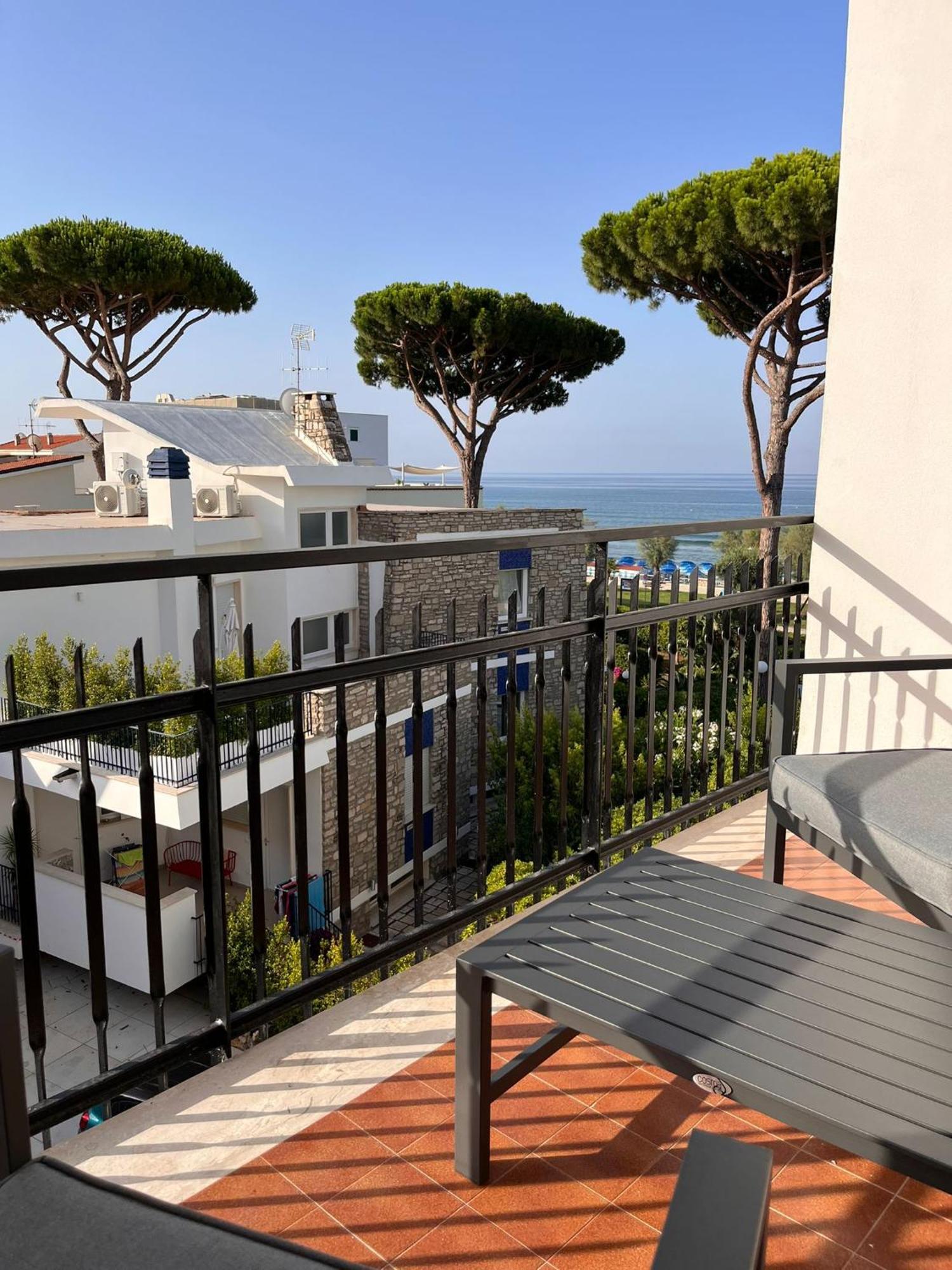 Deluxe Double Room Side Sea View